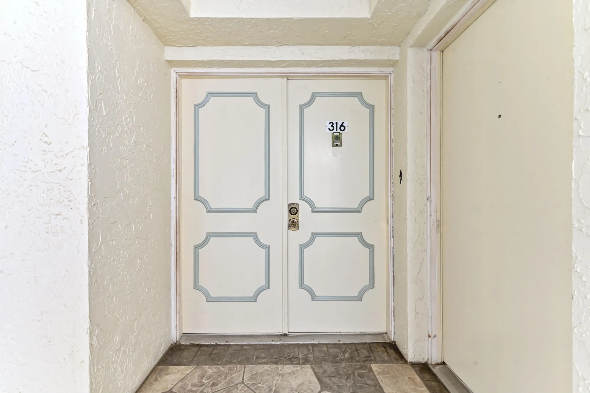 Property Slideshow image 37 of 38 | 6768 10th ave 316, Lake Worth, FL, 33467