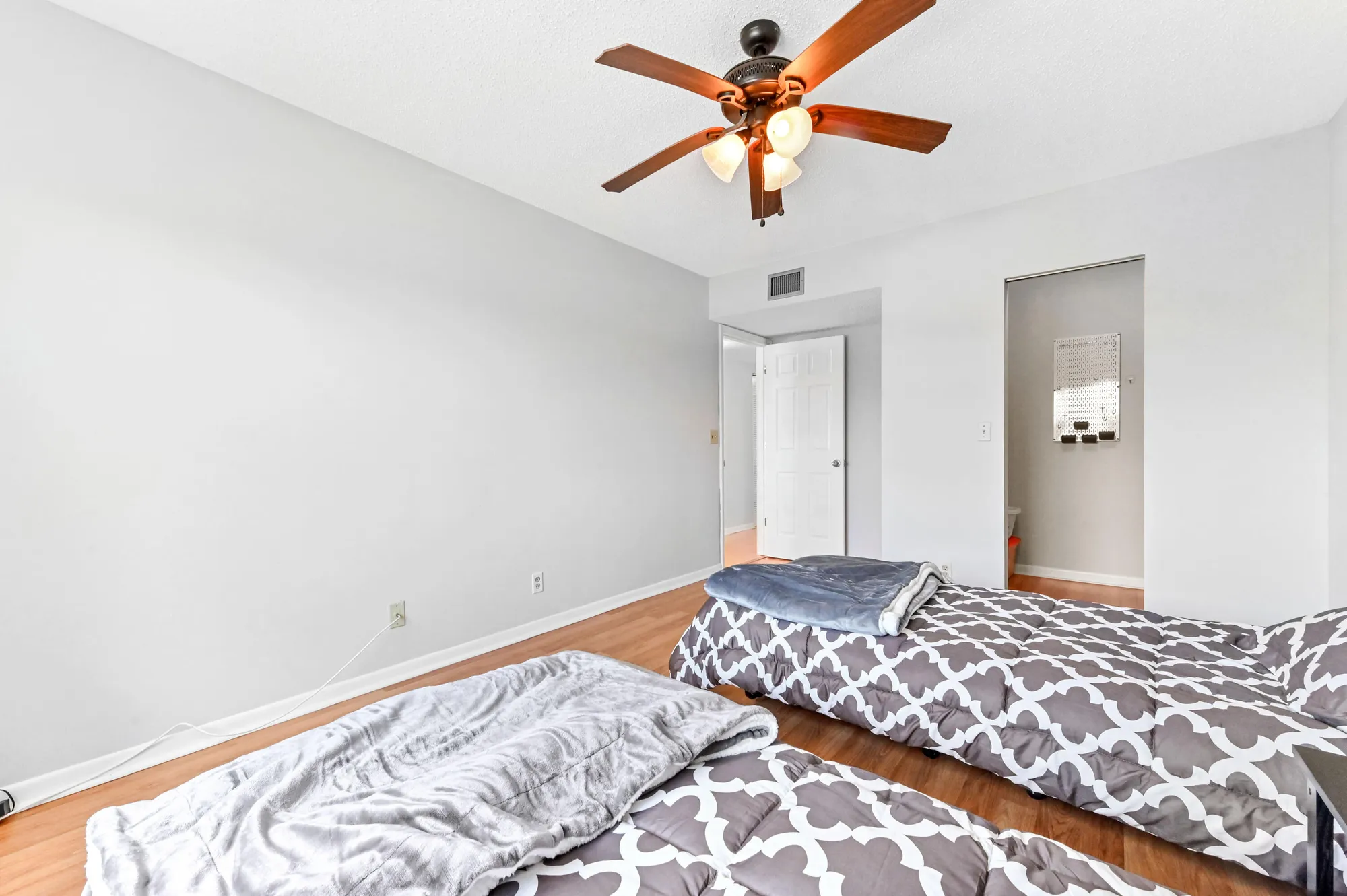 Property Slideshow image 19 of 38 | 6768 10th ave 316, Lake Worth, FL, 33467