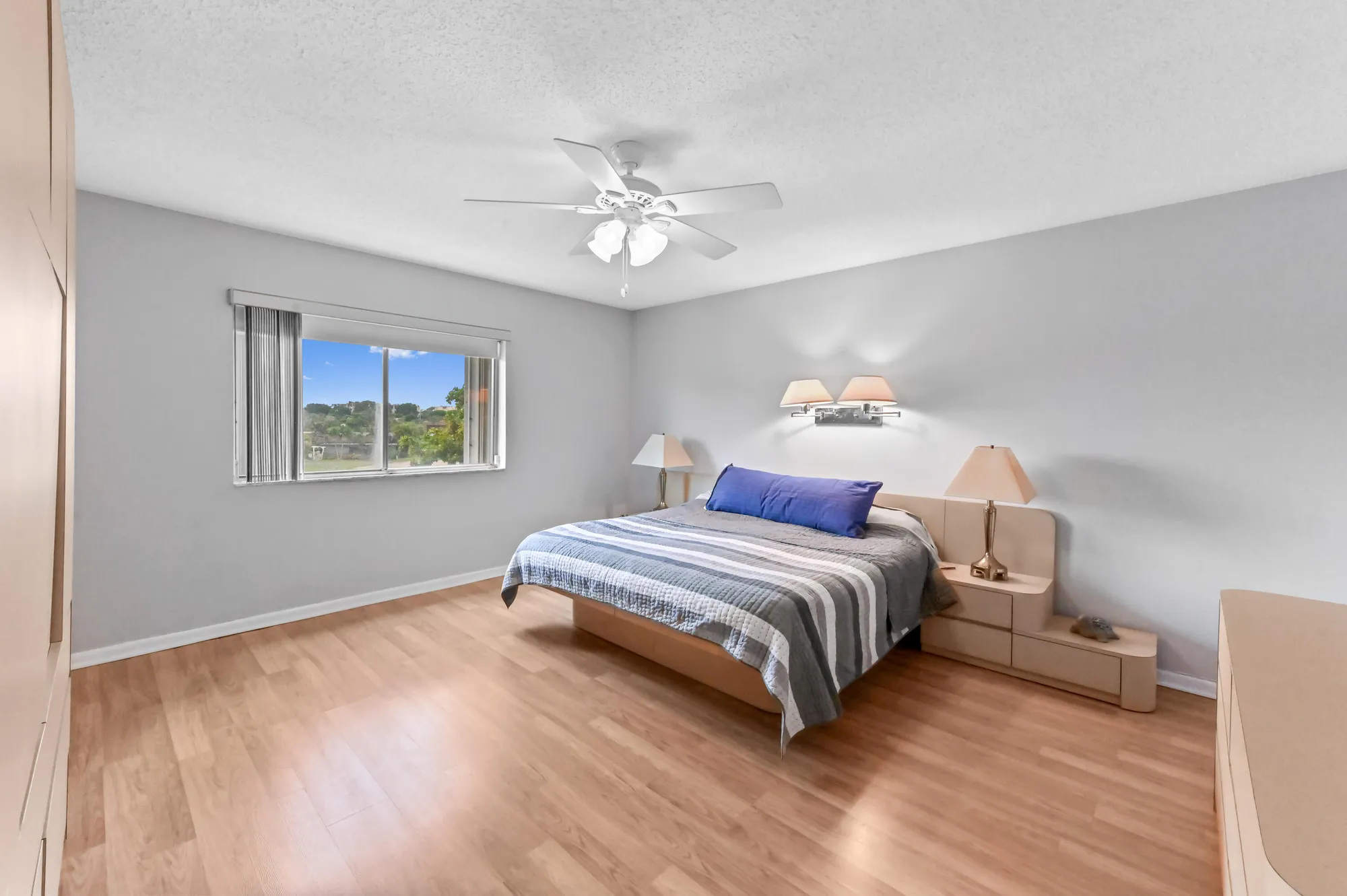 Property Slideshow image 24 of 38 | 6768 10th ave 316, Lake Worth, FL, 33467