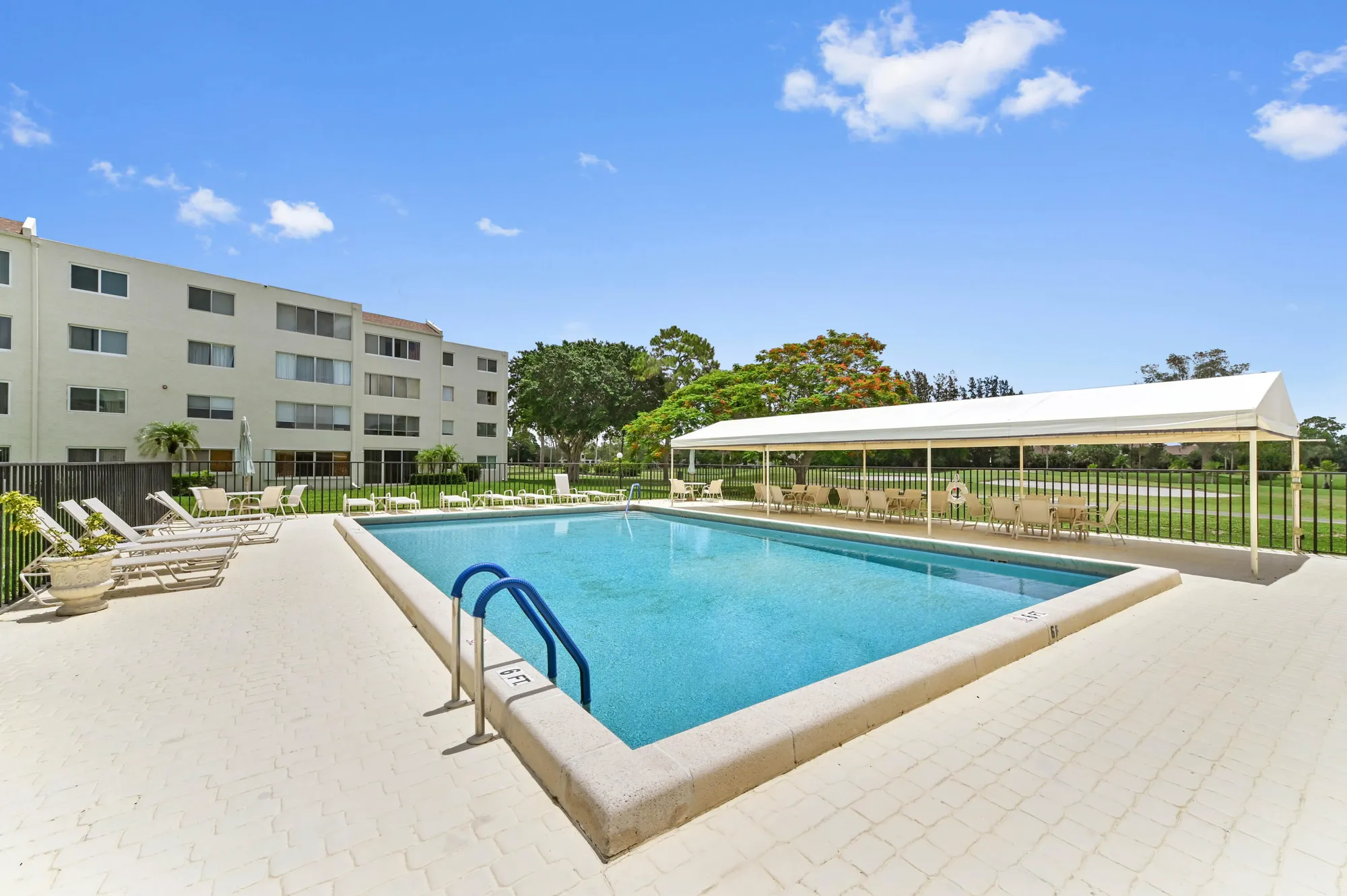 Property Slideshow image 33 of 38 | 6768 10th ave 316, Lake Worth, FL, 33467