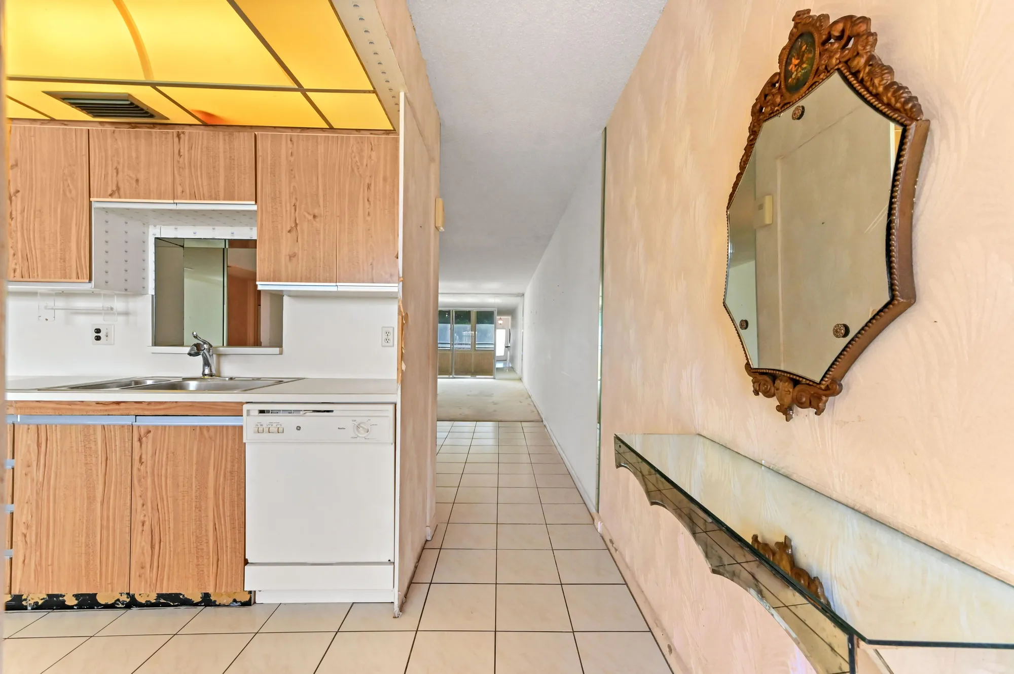 Property Slideshow image 6 of 30 | 2201 lucaya bnd l4, Coconut Creek, FL, 33066