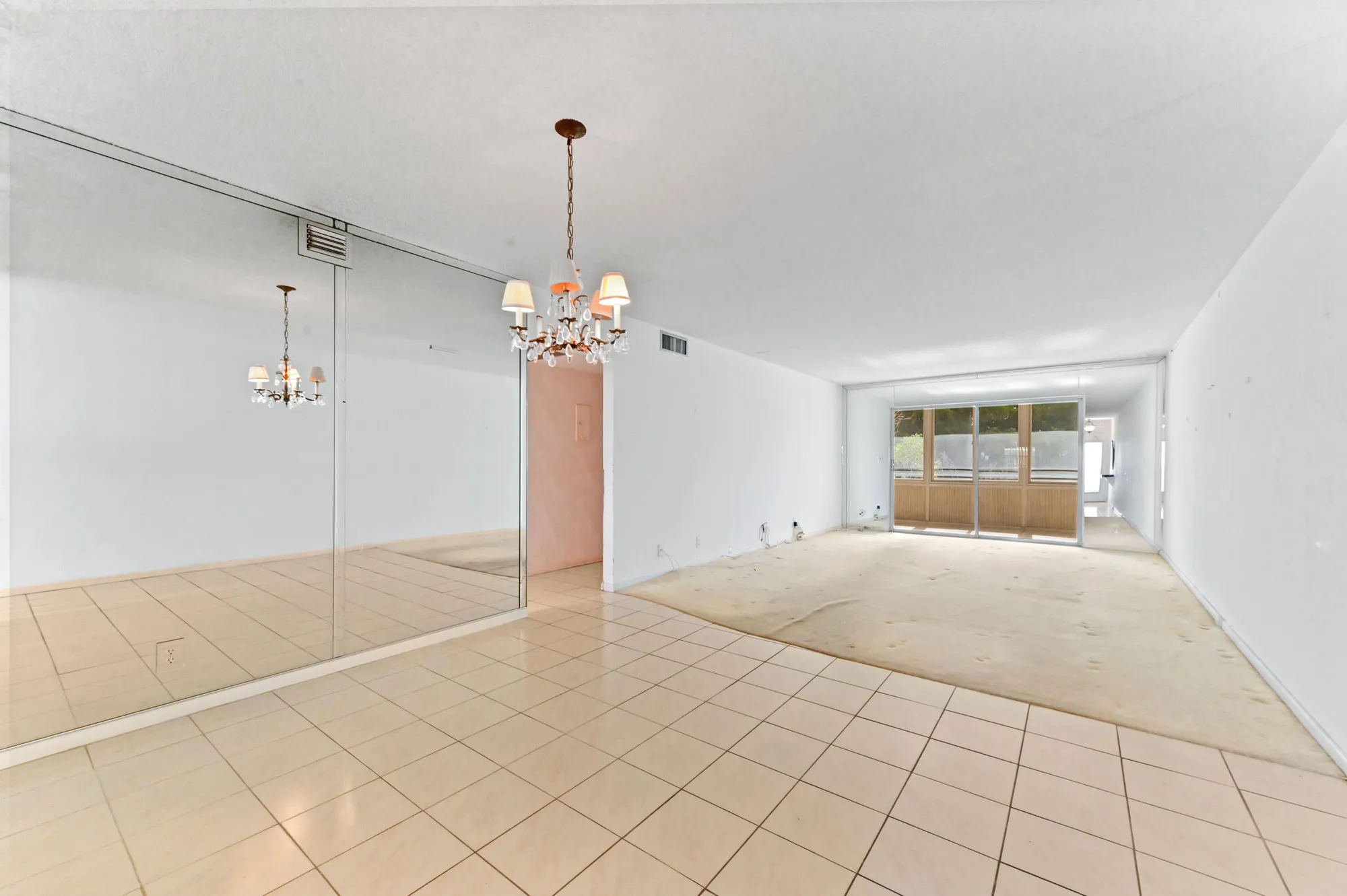 Property Slideshow image 10 of 30 | 2201 lucaya bnd l4, Coconut Creek, FL, 33066