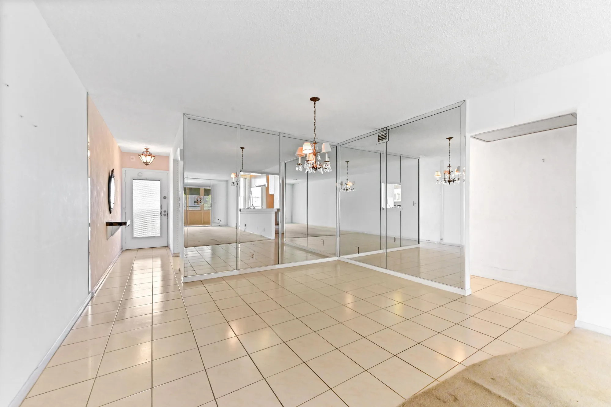 Property Slideshow image 11 of 30 | 2201 lucaya bnd l4, Coconut Creek, FL, 33066