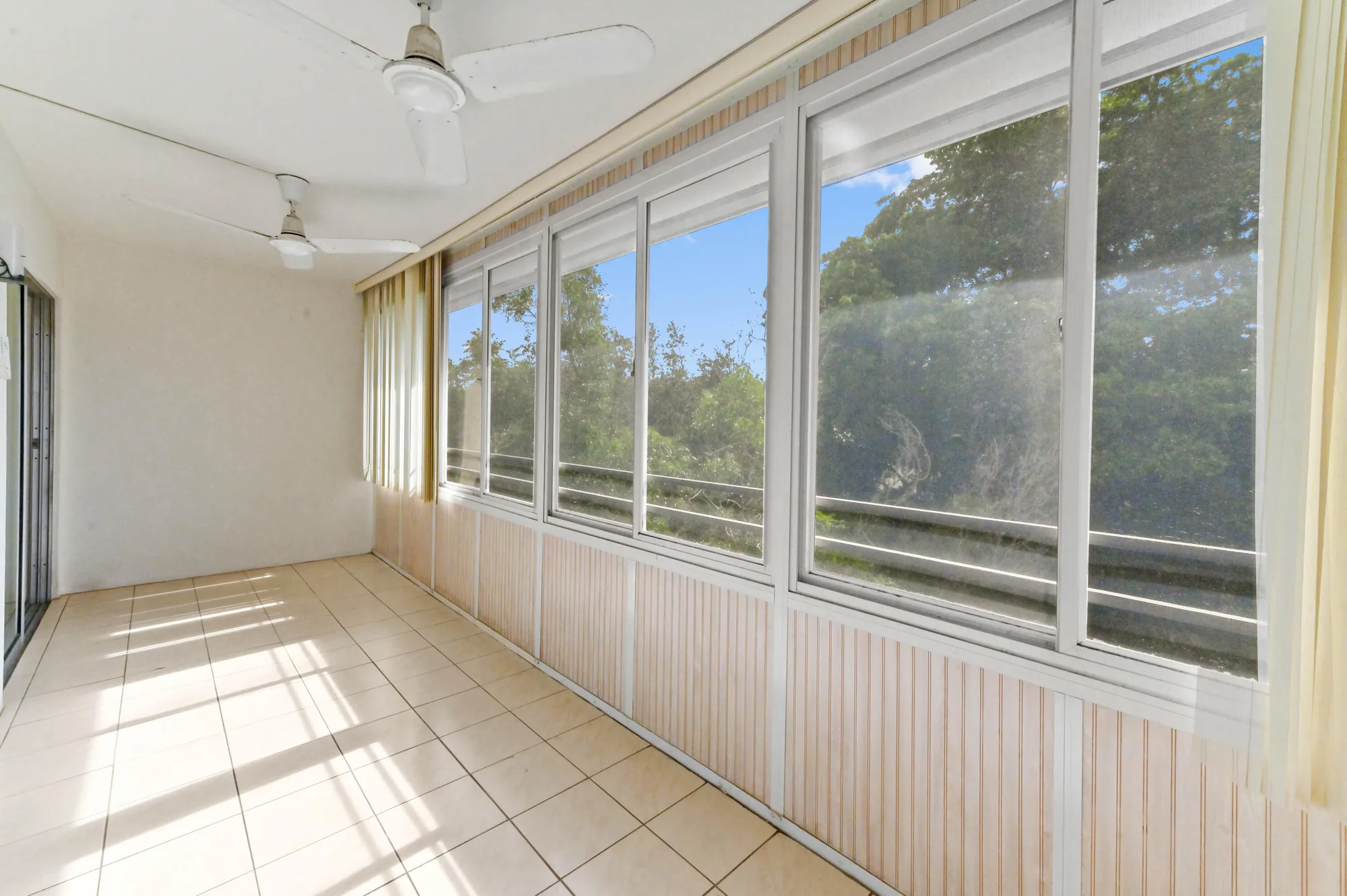 Property Slideshow image 27 of 30 | 2201 lucaya bnd l4, Coconut Creek, FL, 33066