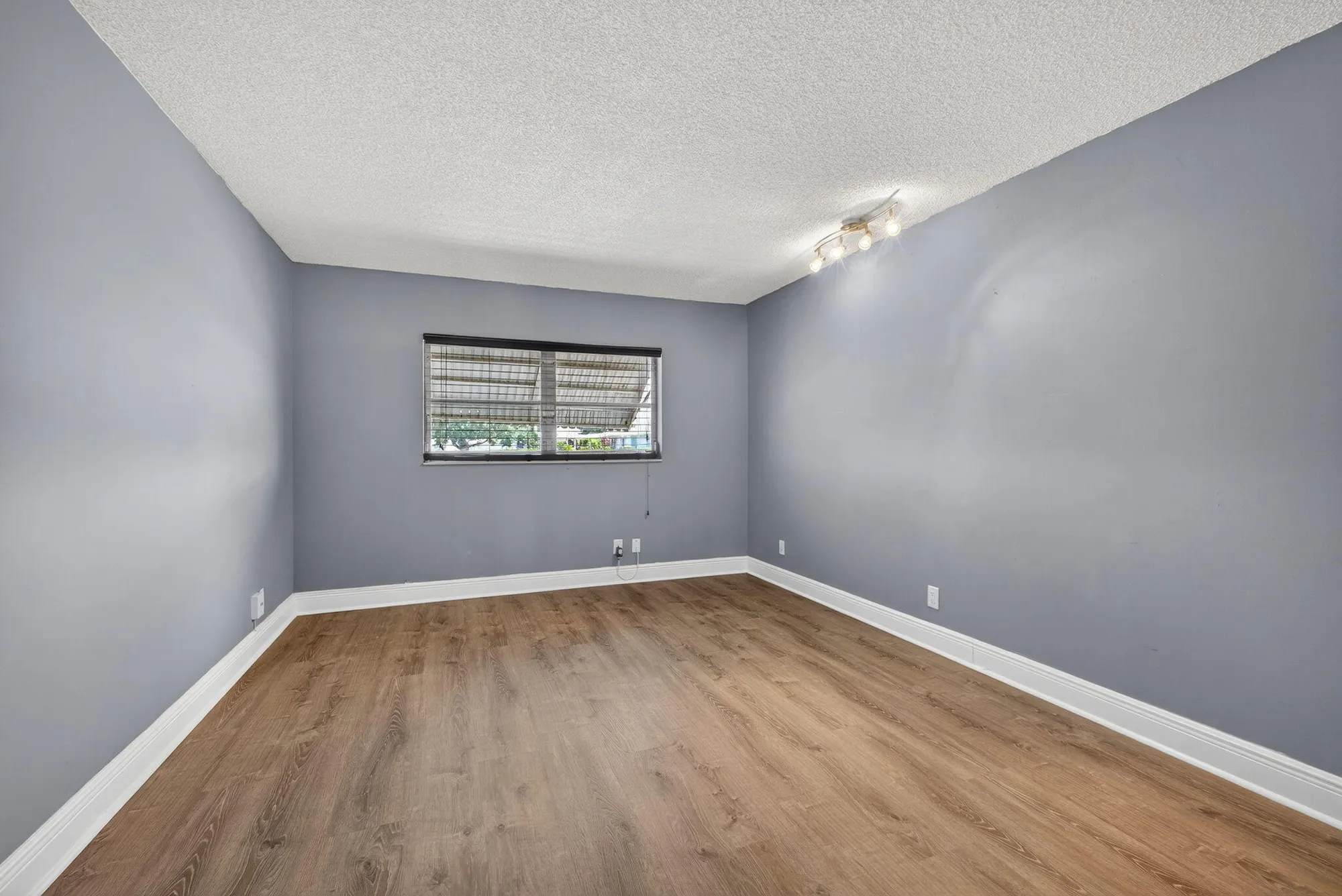 Property Slideshow image 19 of 45 | 3426 theo way, West Palm Beach, FL, 33417