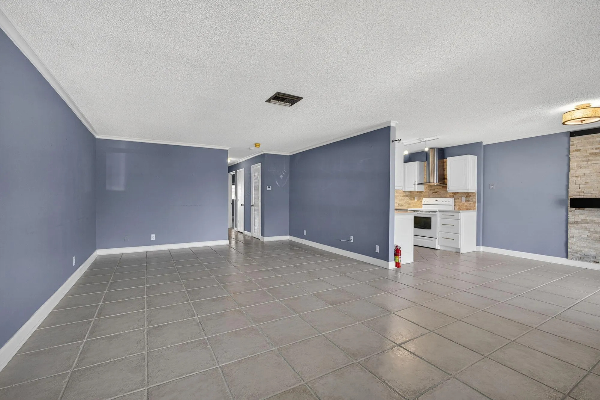 Property Slideshow image 15 of 45 | 3426 theo way, West Palm Beach, FL, 33417