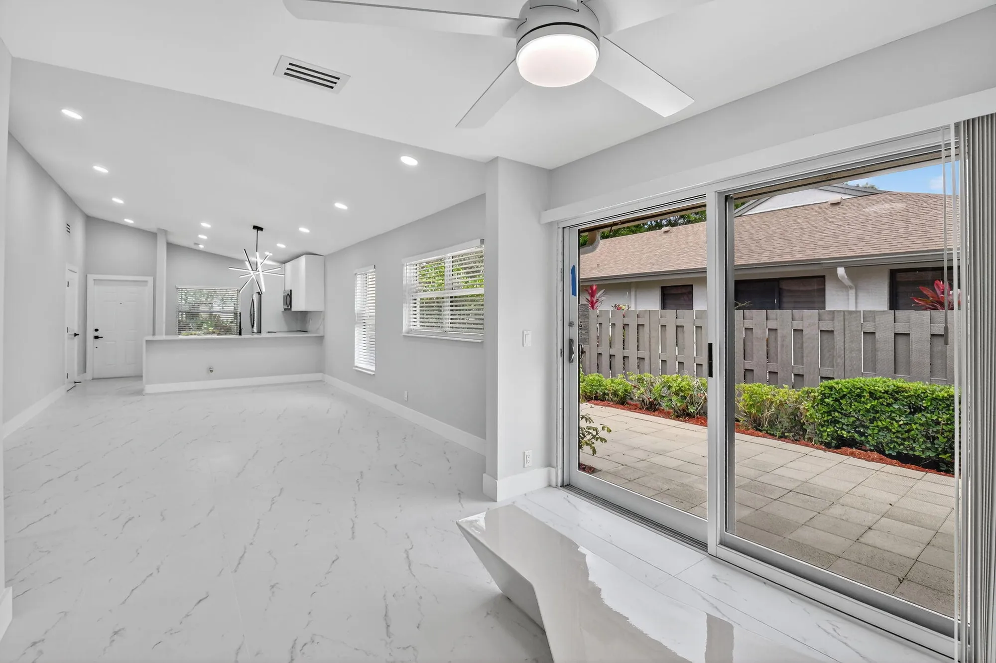 Property Slideshow image 21 of 57 | 8137 windgate dr, Boca Raton, FL, 33496