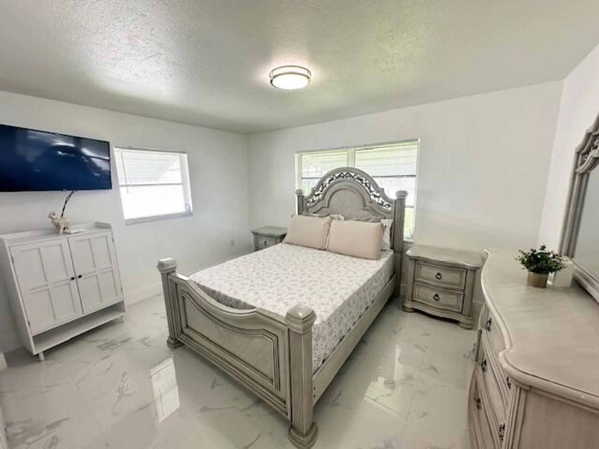 Property Slideshow image 12 of 19 | 1902 sw roma way, Boynton Beach, FL, 33426