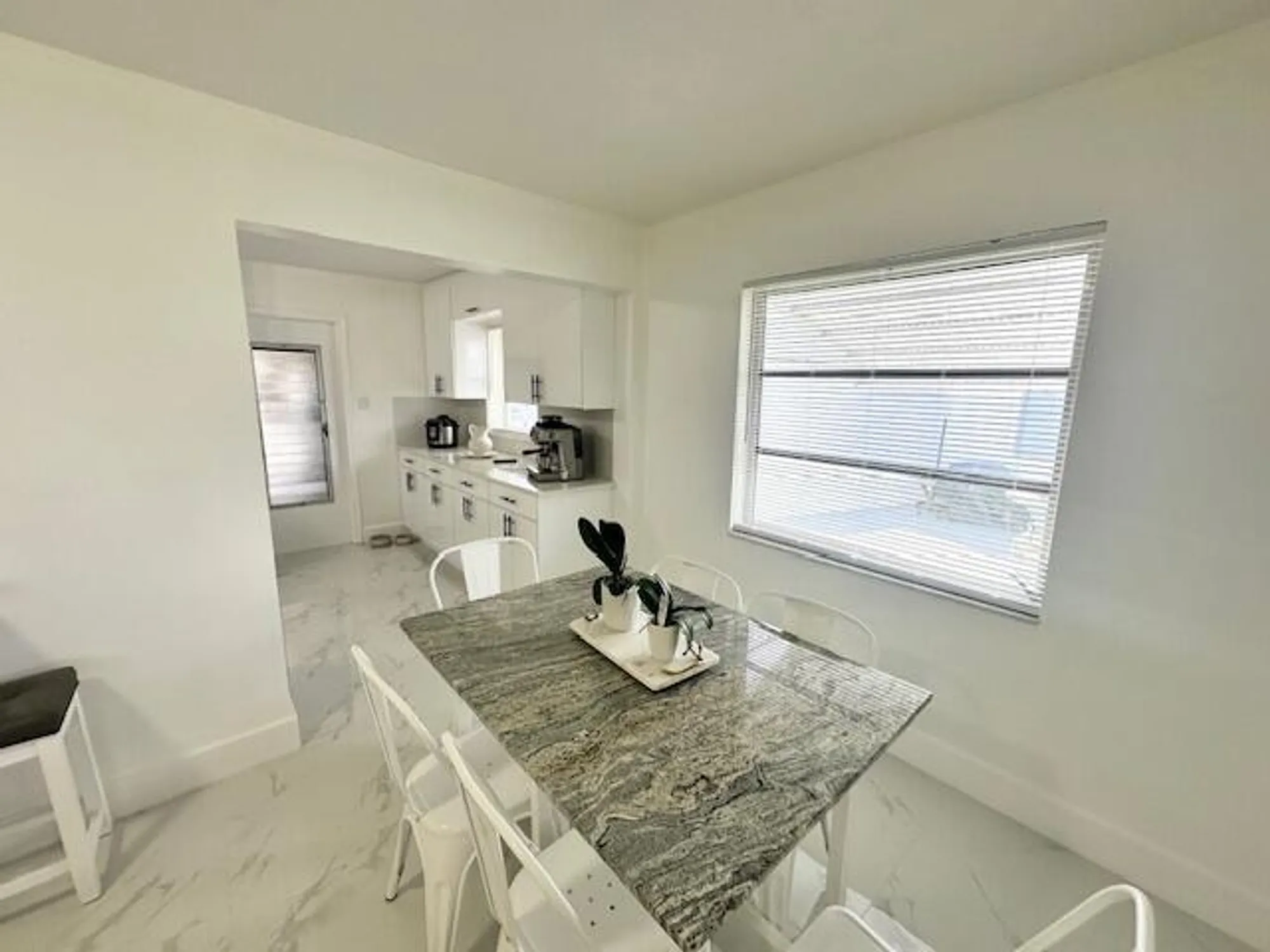 Property Slideshow image 7 of 19 | 1902 sw roma way, Boynton Beach, FL, 33426