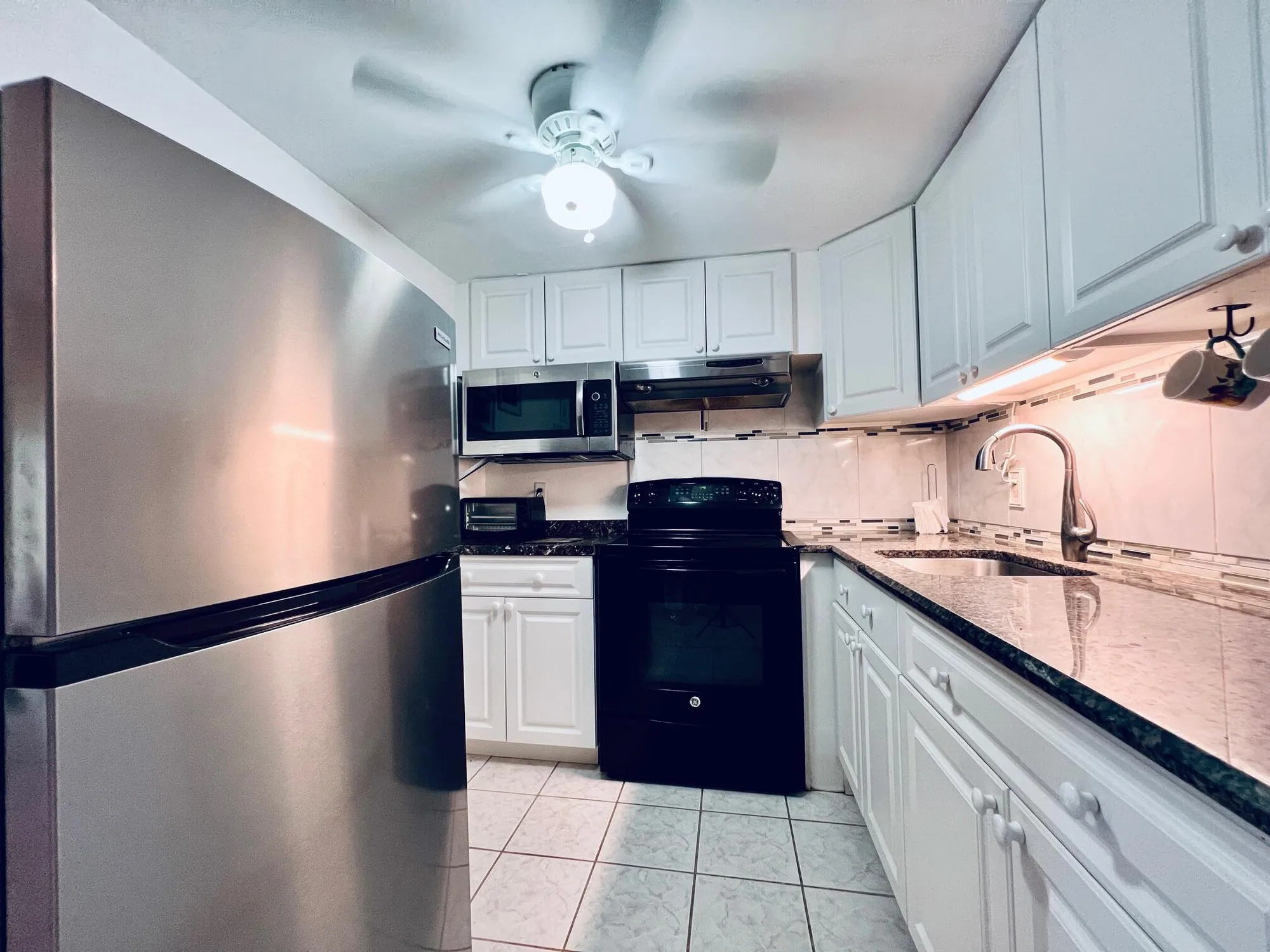 Property Slideshow image 2 of 14 | 319 norwich, West Palm Beach, FL, 33417