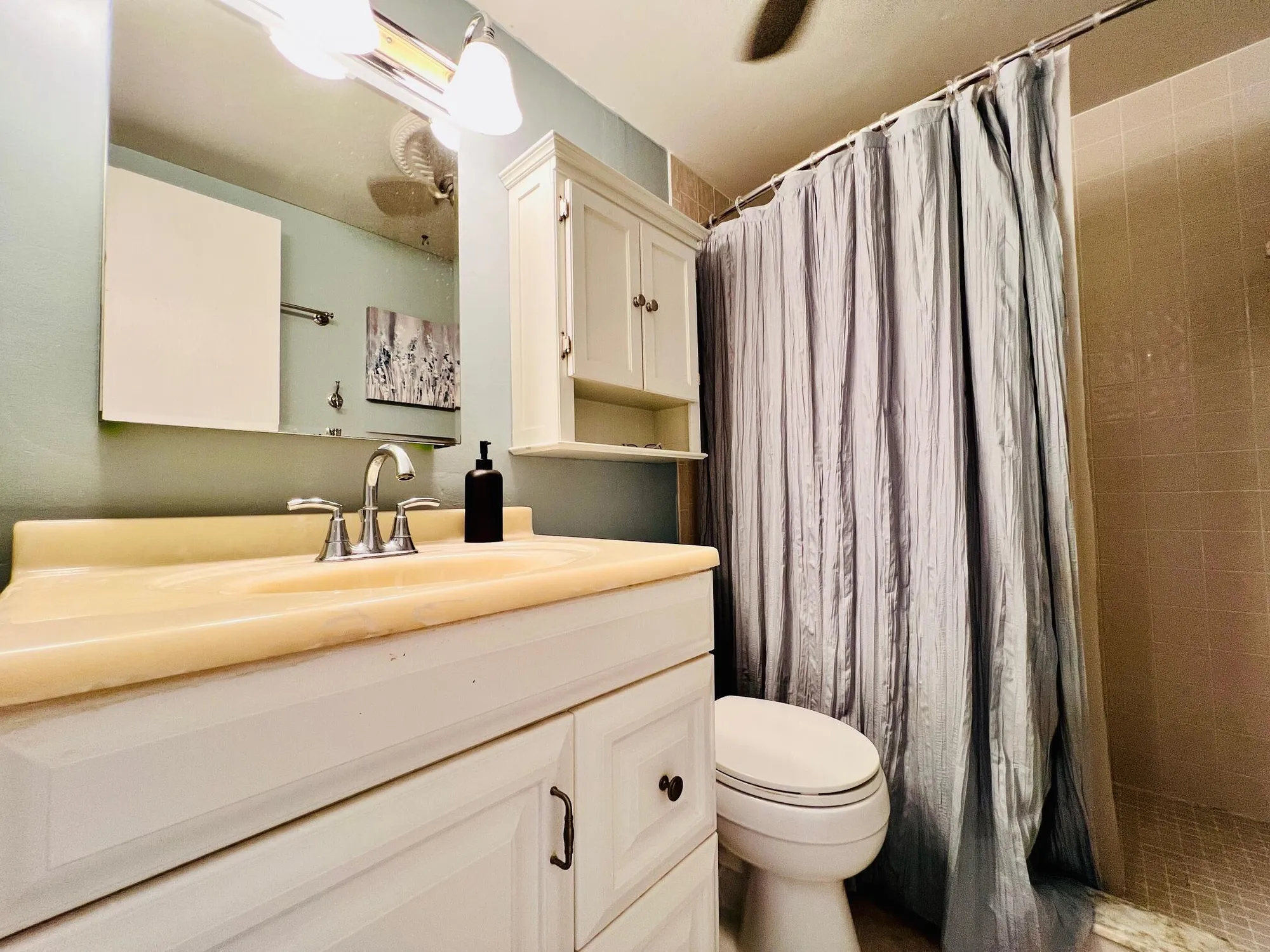 Property Slideshow image 5 of 14 | 319 norwich, West Palm Beach, FL, 33417