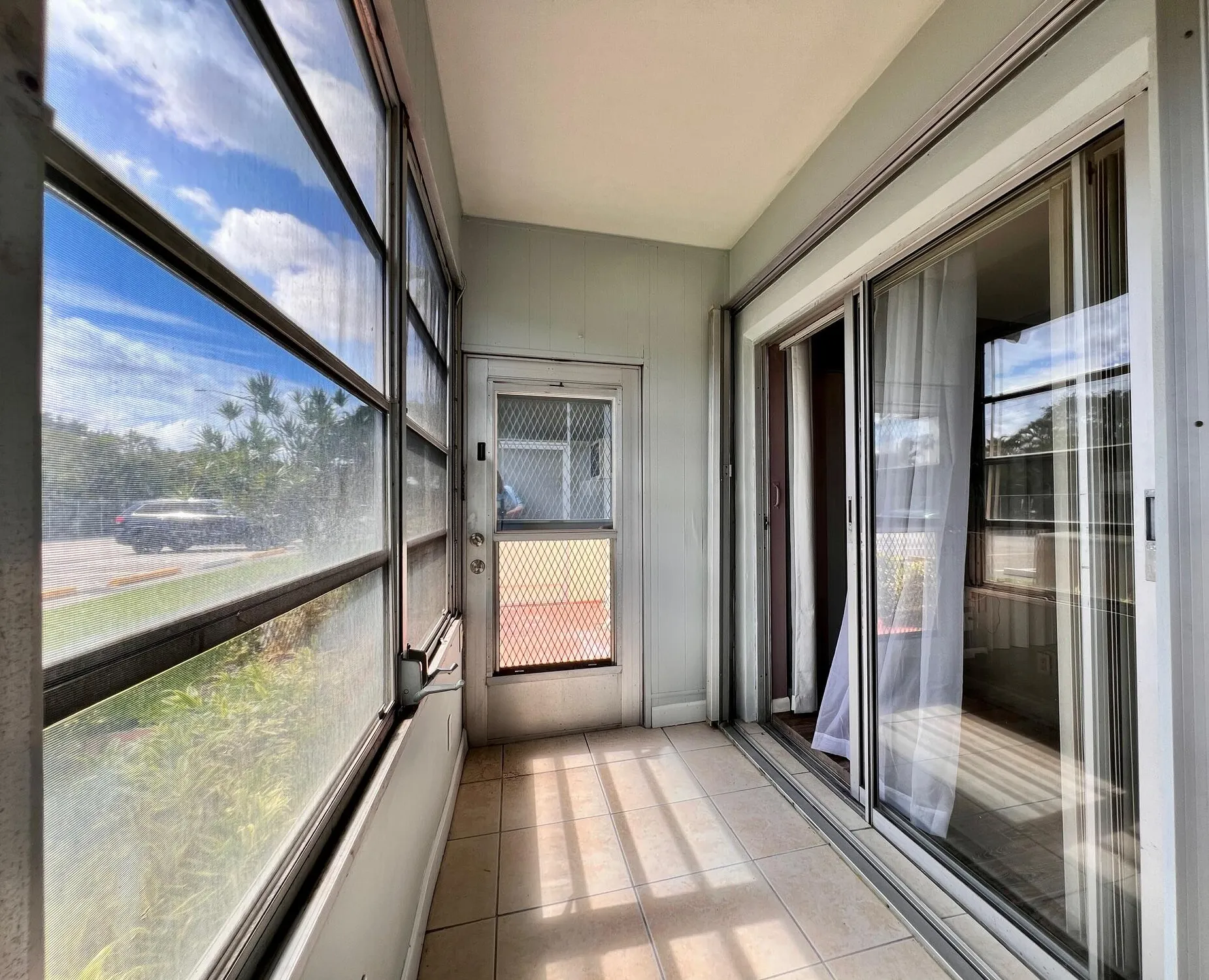 Property Slideshow image 7 of 14 | 319 norwich, West Palm Beach, FL, 33417