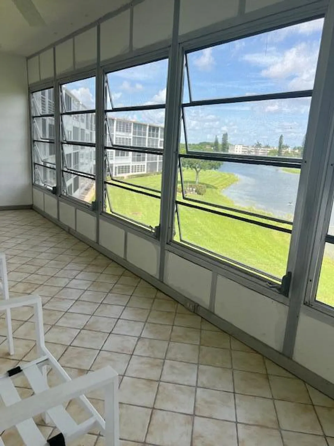 Property Slideshow image 13 of 19 | 3045 cornwall c, Boca Raton, FL, 33434