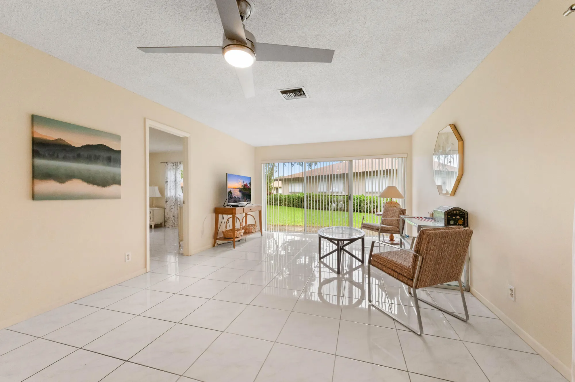 Property Slideshow image 5 of 36 | 155 mockingbird ln, Delray Beach, FL, 33445