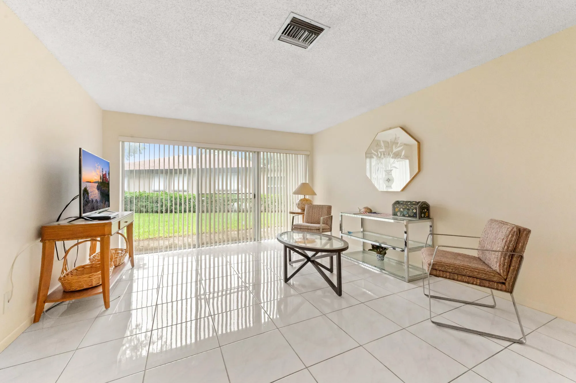 Property Slideshow image 6 of 36 | 155 mockingbird ln, Delray Beach, FL, 33445