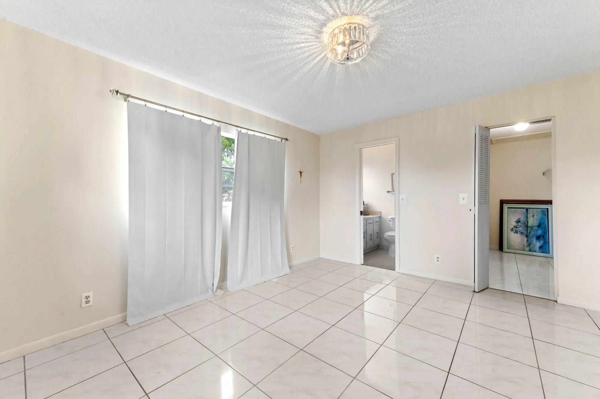 Property Slideshow image 17 of 36 | 155 mockingbird ln, Delray Beach, FL, 33445