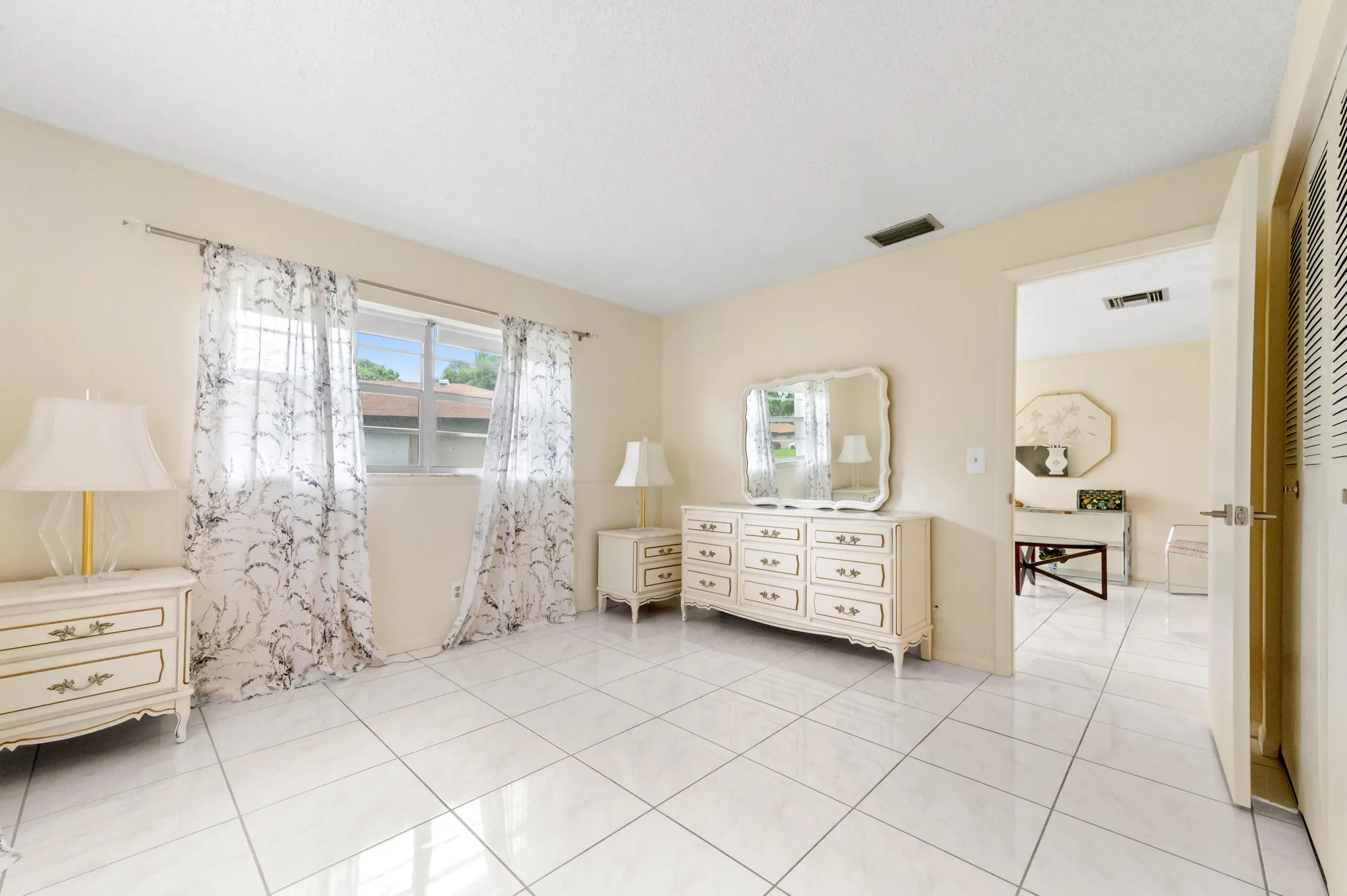 Property Slideshow image 22 of 36 | 155 mockingbird ln, Delray Beach, FL, 33445