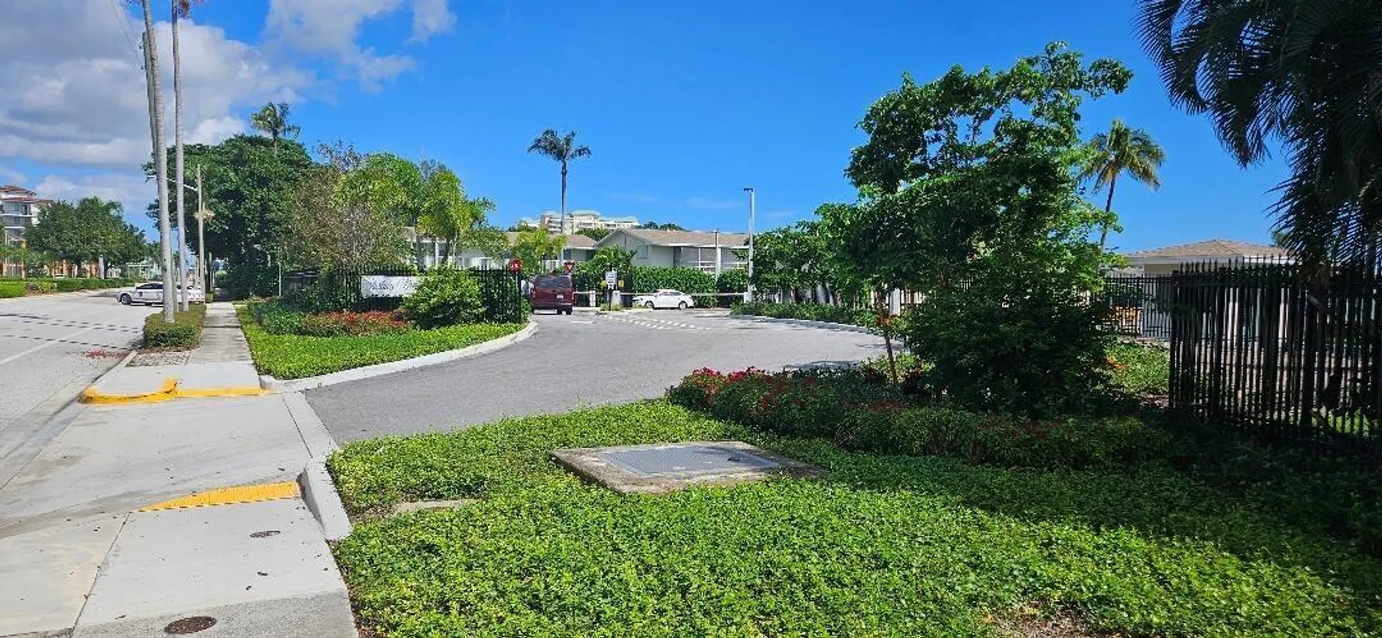 Property Slideshow image 9 of 13 | 880 horizons 209, Boynton Beach, FL, 33435