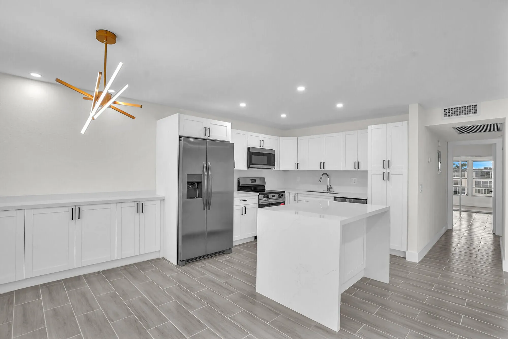 Property Slideshow image 10 of 27 | 4014 yarmouth a, Boca Raton, FL, 33434