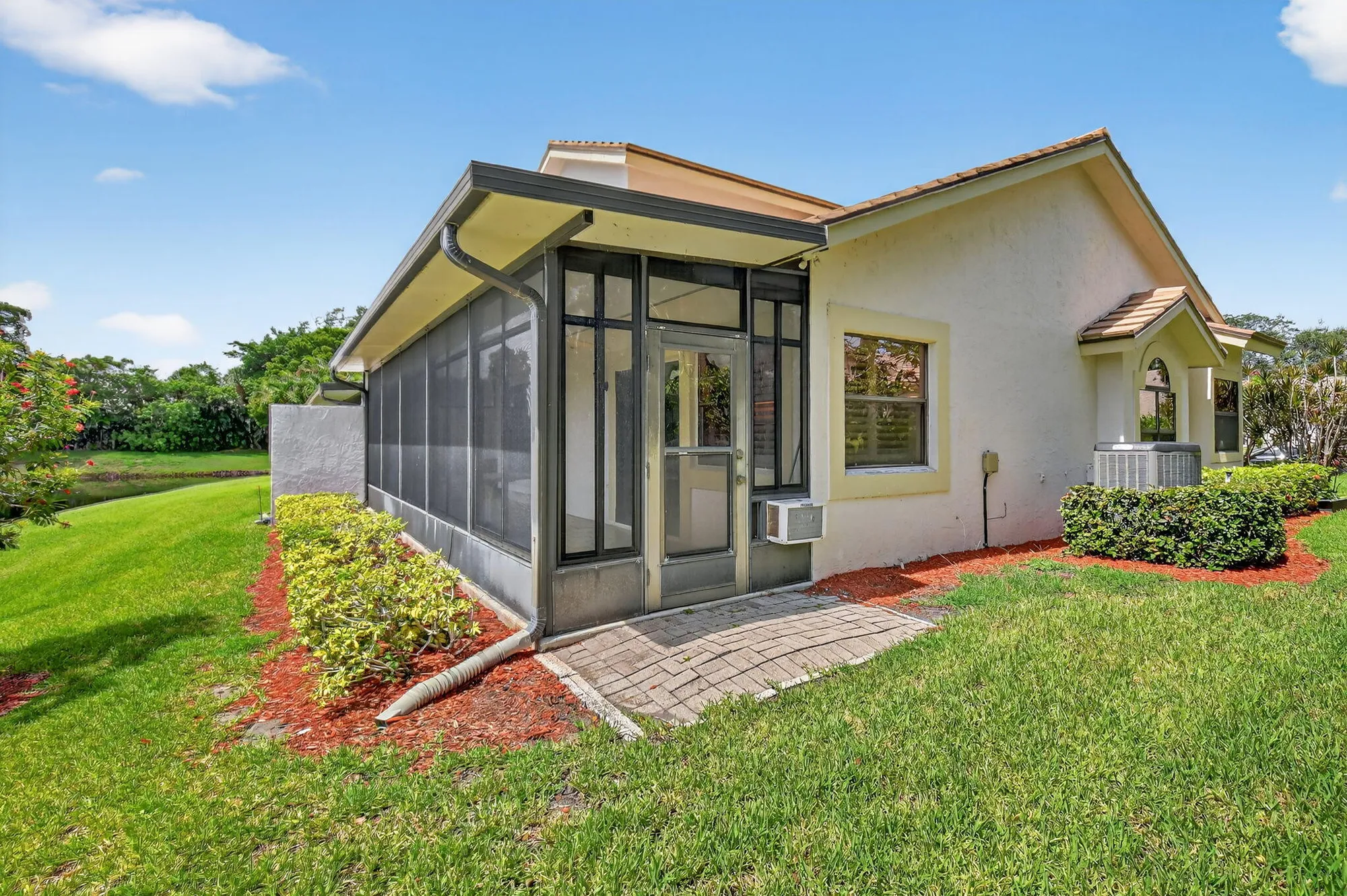 Property Slideshow image 5 of 50 | 10916 stafford cir, Boynton Beach, FL, 33436