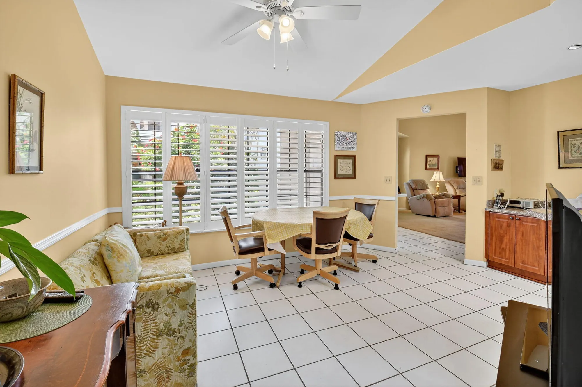Property Slideshow image 16 of 50 | 10916 stafford cir, Boynton Beach, FL, 33436