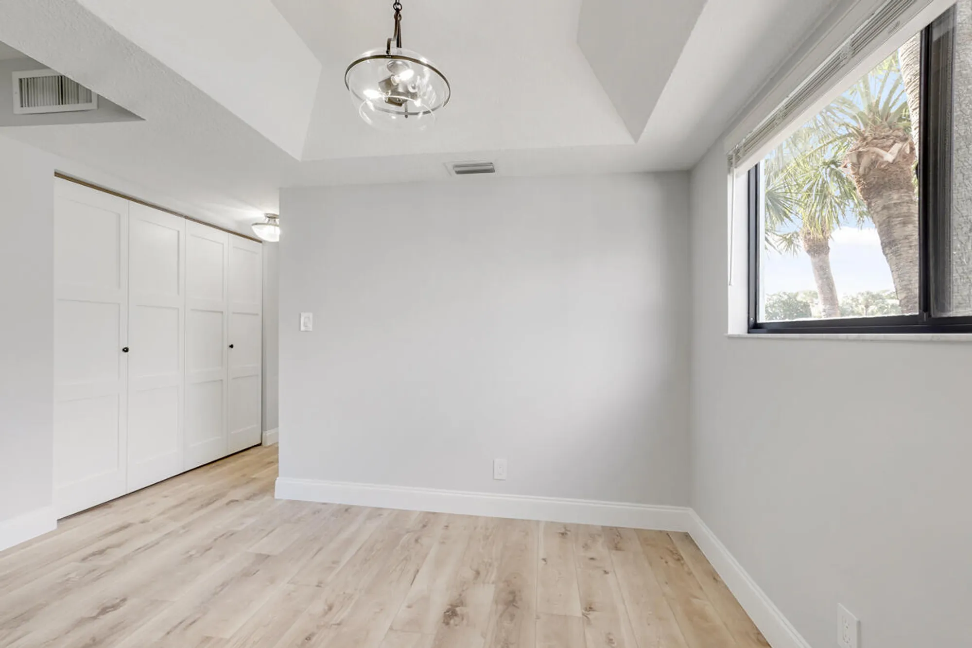 Property Slideshow image 7 of 38 | 15072 ashland pl 132, Delray Beach, FL, 33484