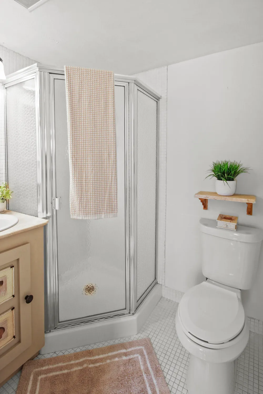 Property Slideshow image 10 of 26 | 1041 orange ter 102, Delray Beach, FL, 33445