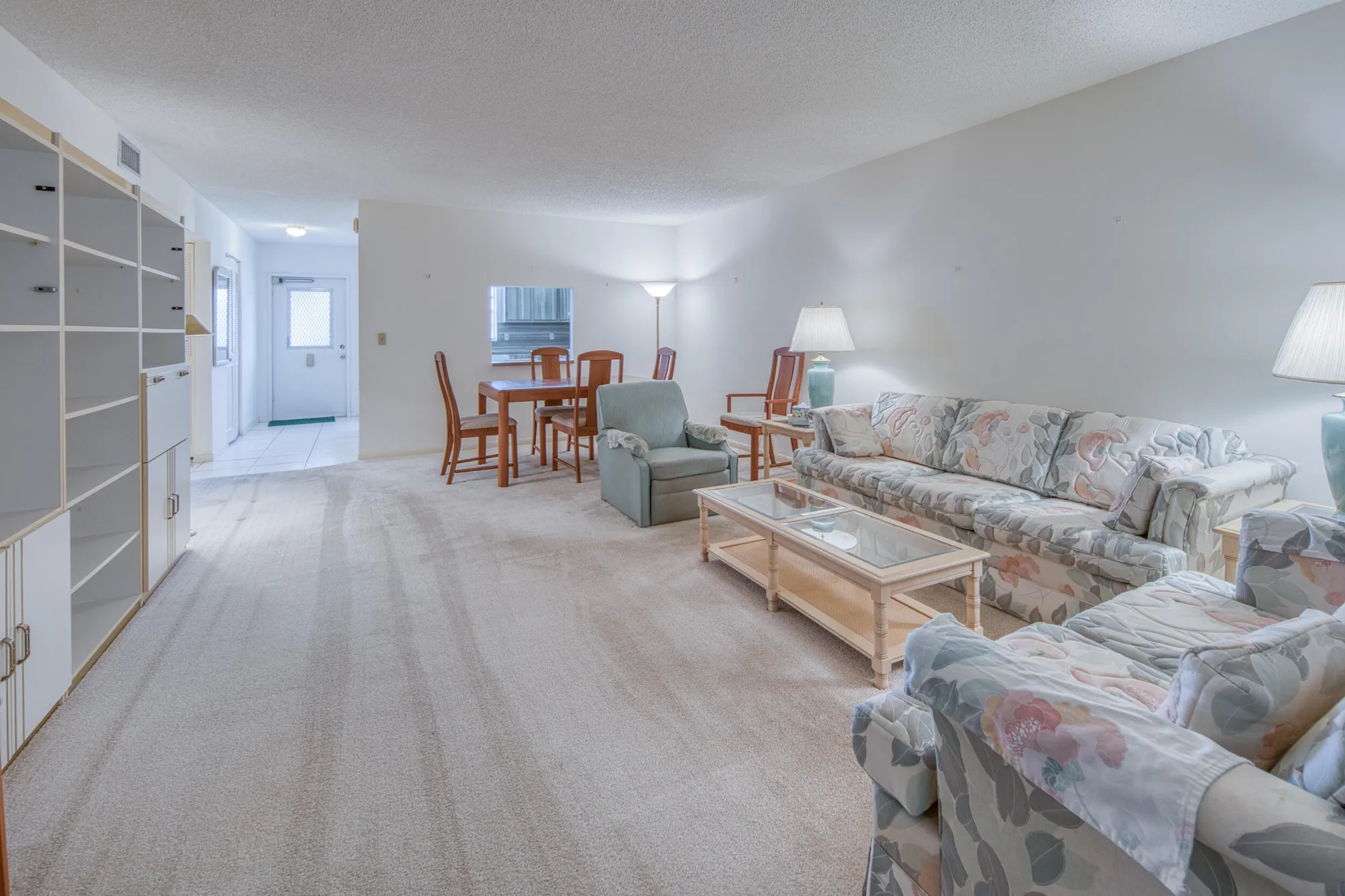 Property Slideshow image 17 of 37 | 445 franconia cir, Lake Worth, FL, 33467