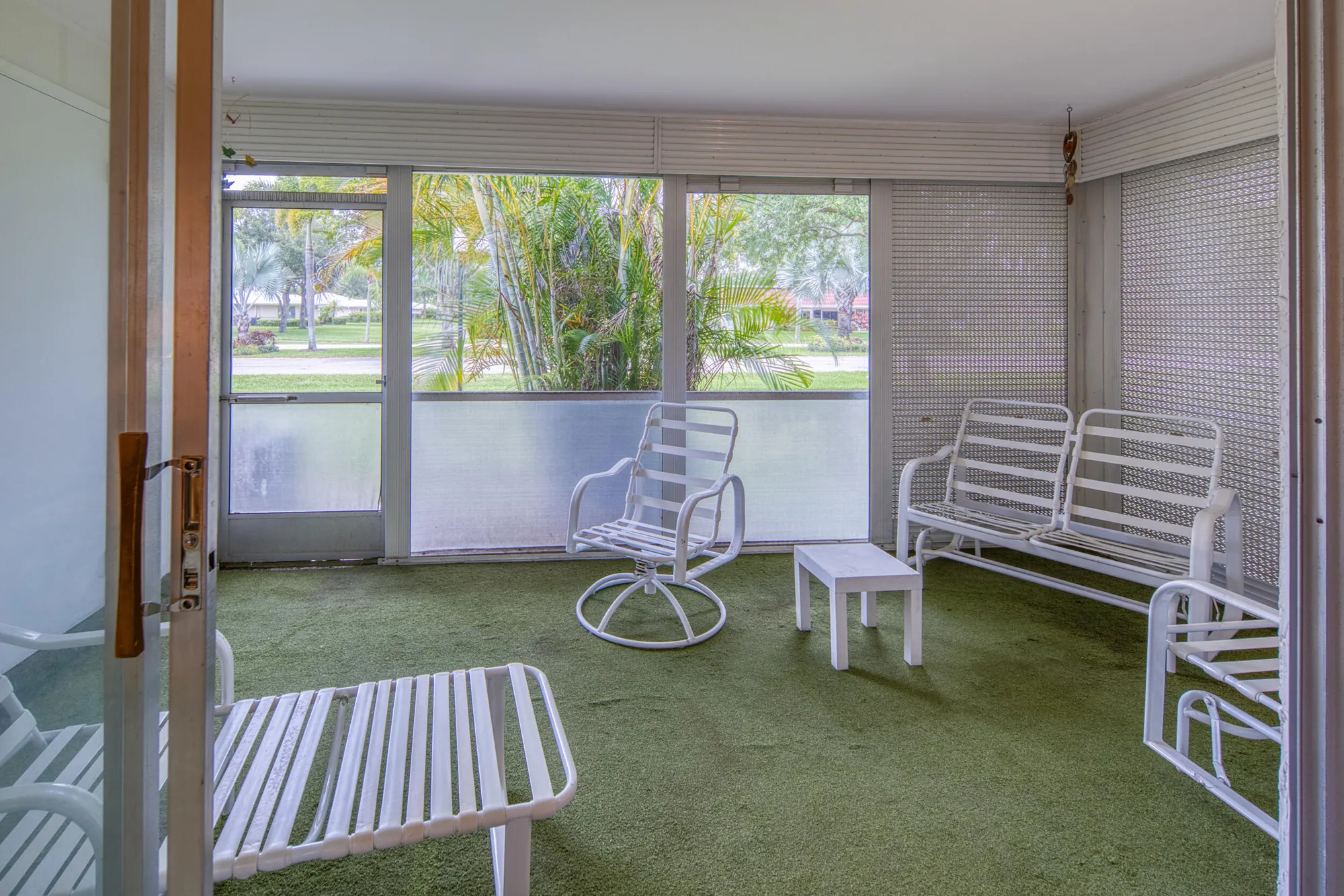 Property Slideshow image 6 of 37 | 445 franconia cir, Lake Worth, FL, 33467