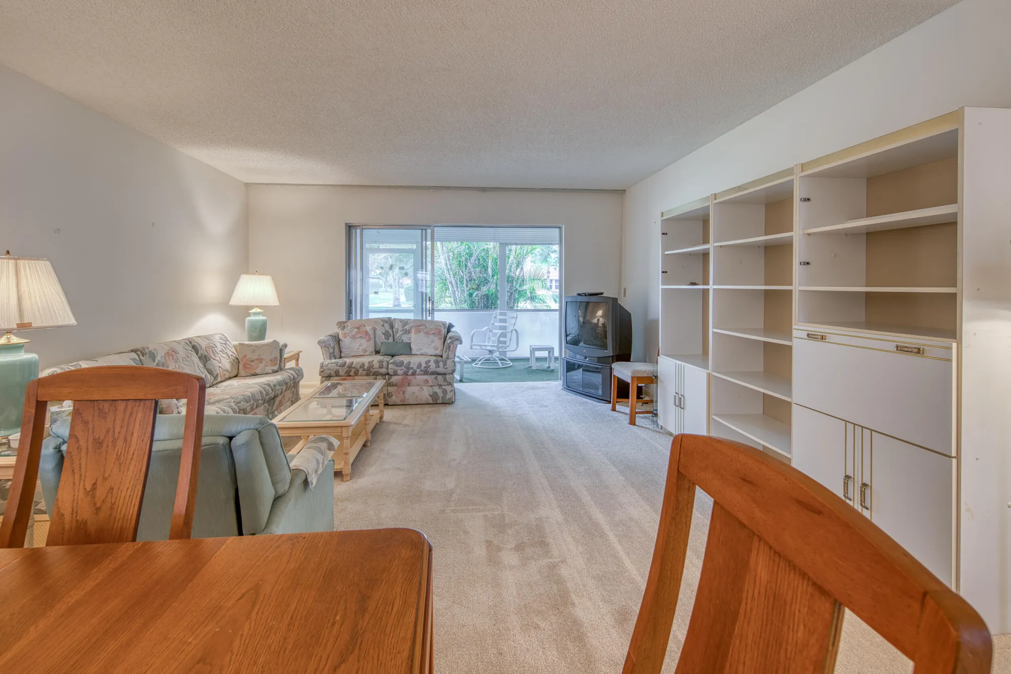 Property Slideshow image 18 of 37 | 445 franconia cir, Lake Worth, FL, 33467