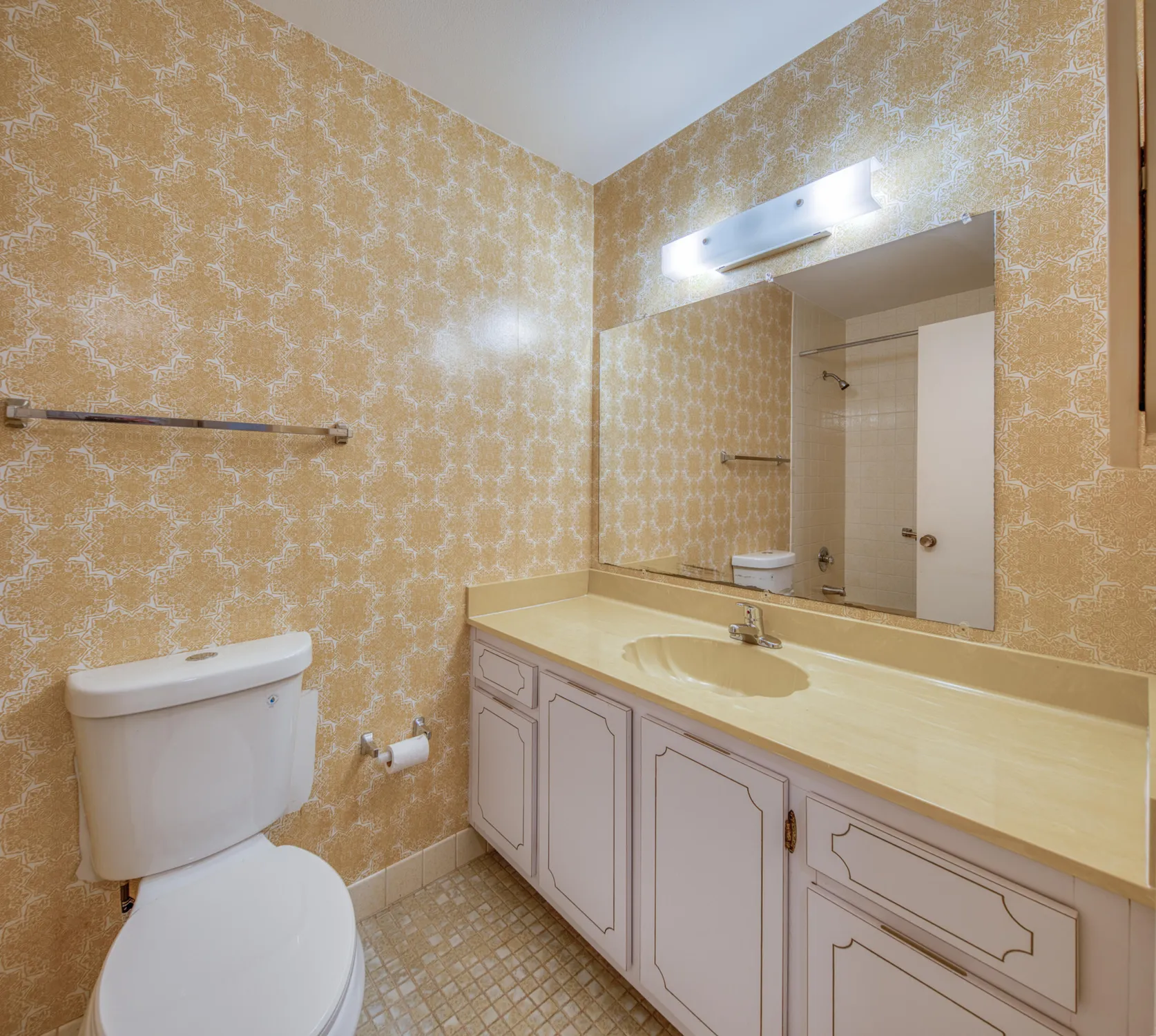 Property Slideshow image 10 of 37 | 445 franconia cir, Lake Worth, FL, 33467