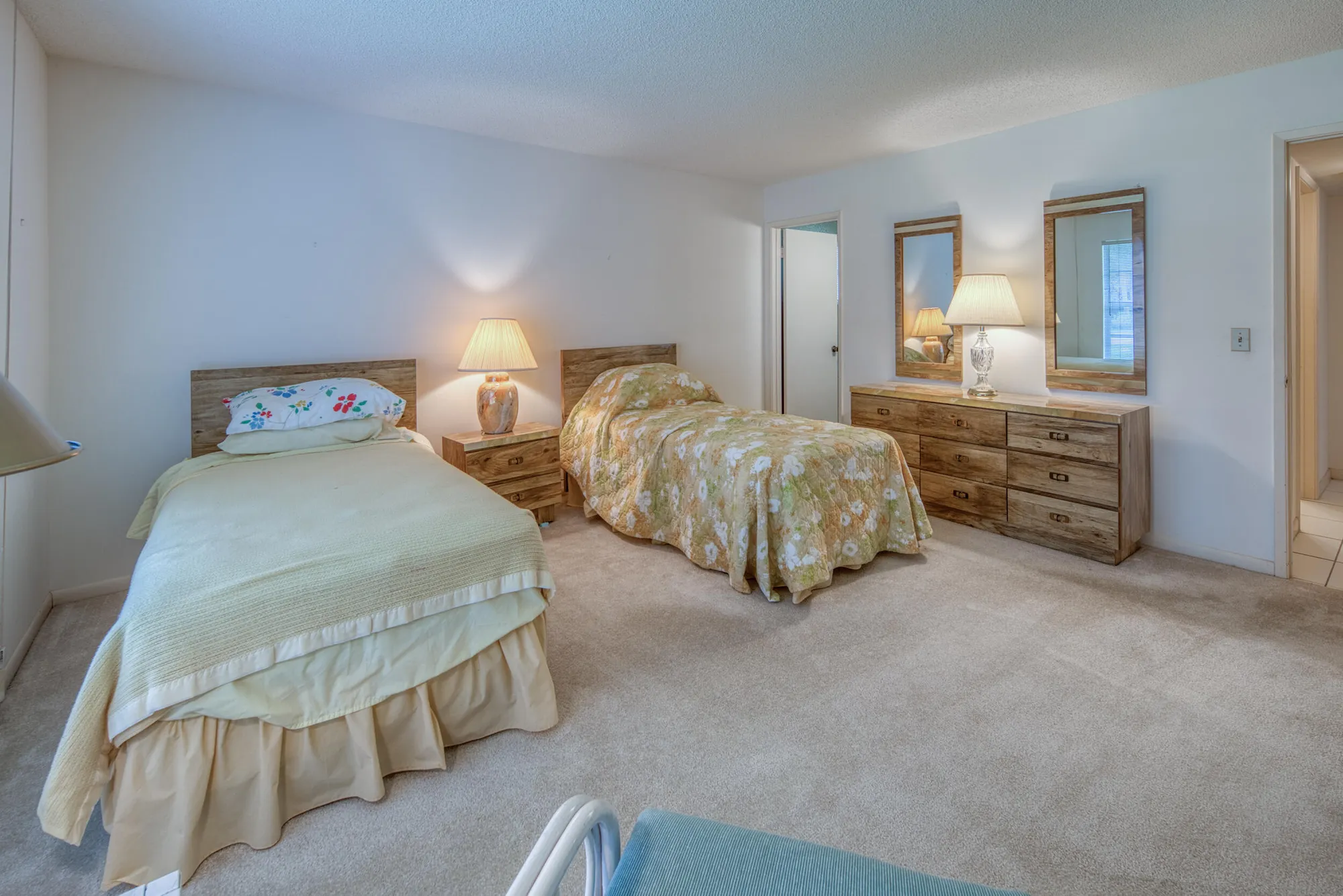 Property Slideshow image 23 of 37 | 445 franconia cir, Lake Worth, FL, 33467