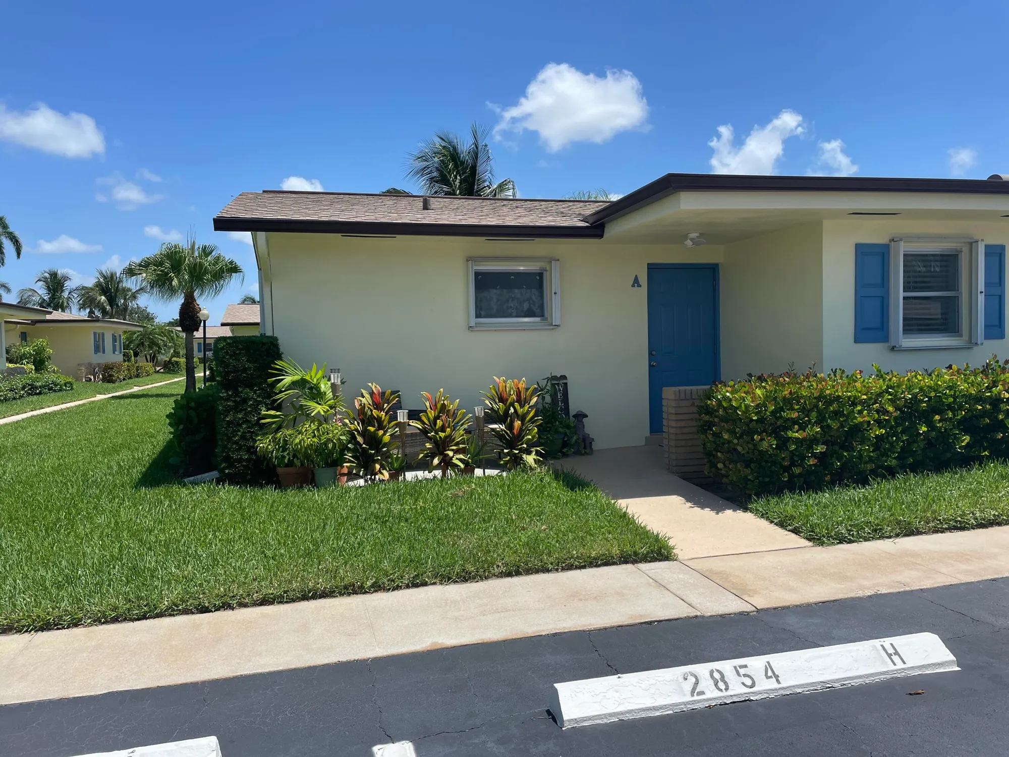 Property Slideshow image 1 of 21 | 2864 crosley dr a, West Palm Beach, FL, 33415