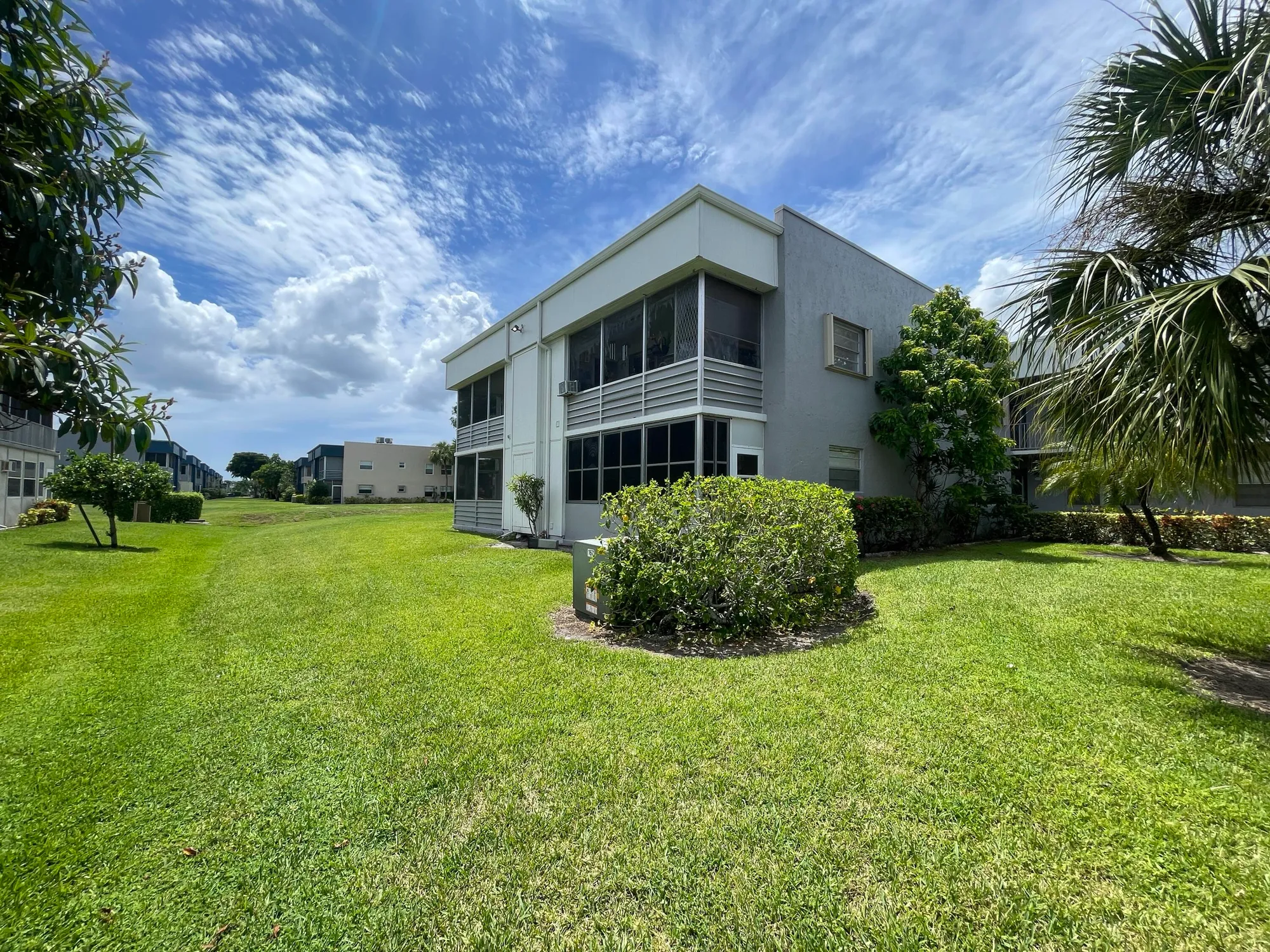 Property Slideshow image 4 of 29 | 117 flanders c, Delray Beach, FL, 33484