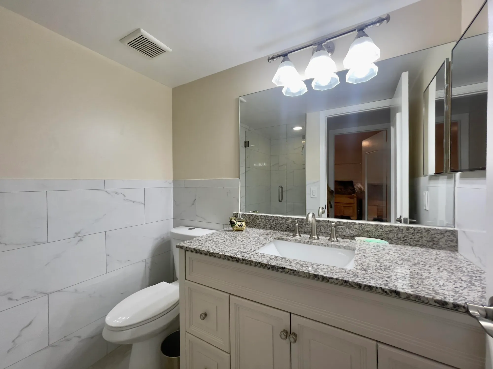 Property Slideshow image 14 of 29 | 117 flanders c, Delray Beach, FL, 33484