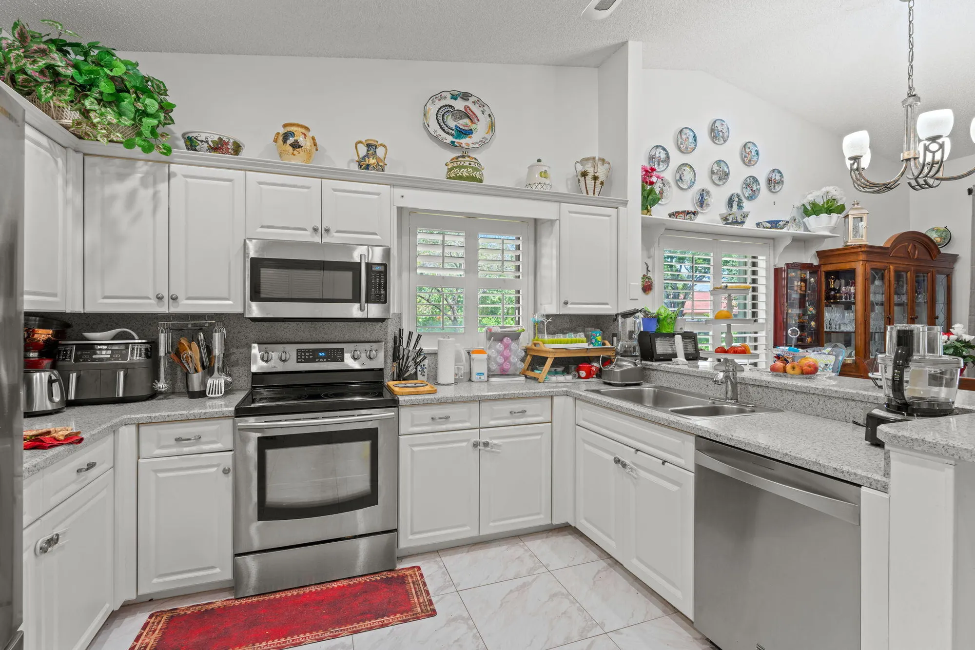 Property Slideshow image 26 of 51 | 4520 catamaran cir, Boynton Beach, FL, 33436