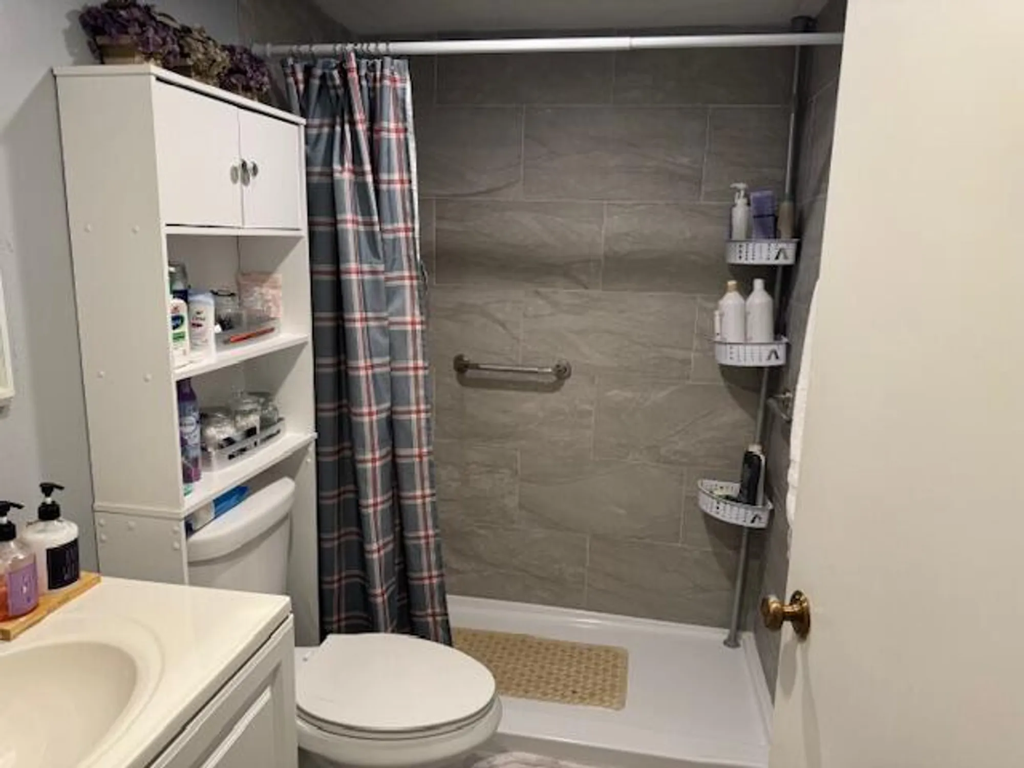 Property Slideshow image 9 of 23 | 3000 springdale blvd apt v204, Palm Springs, FL, 33461