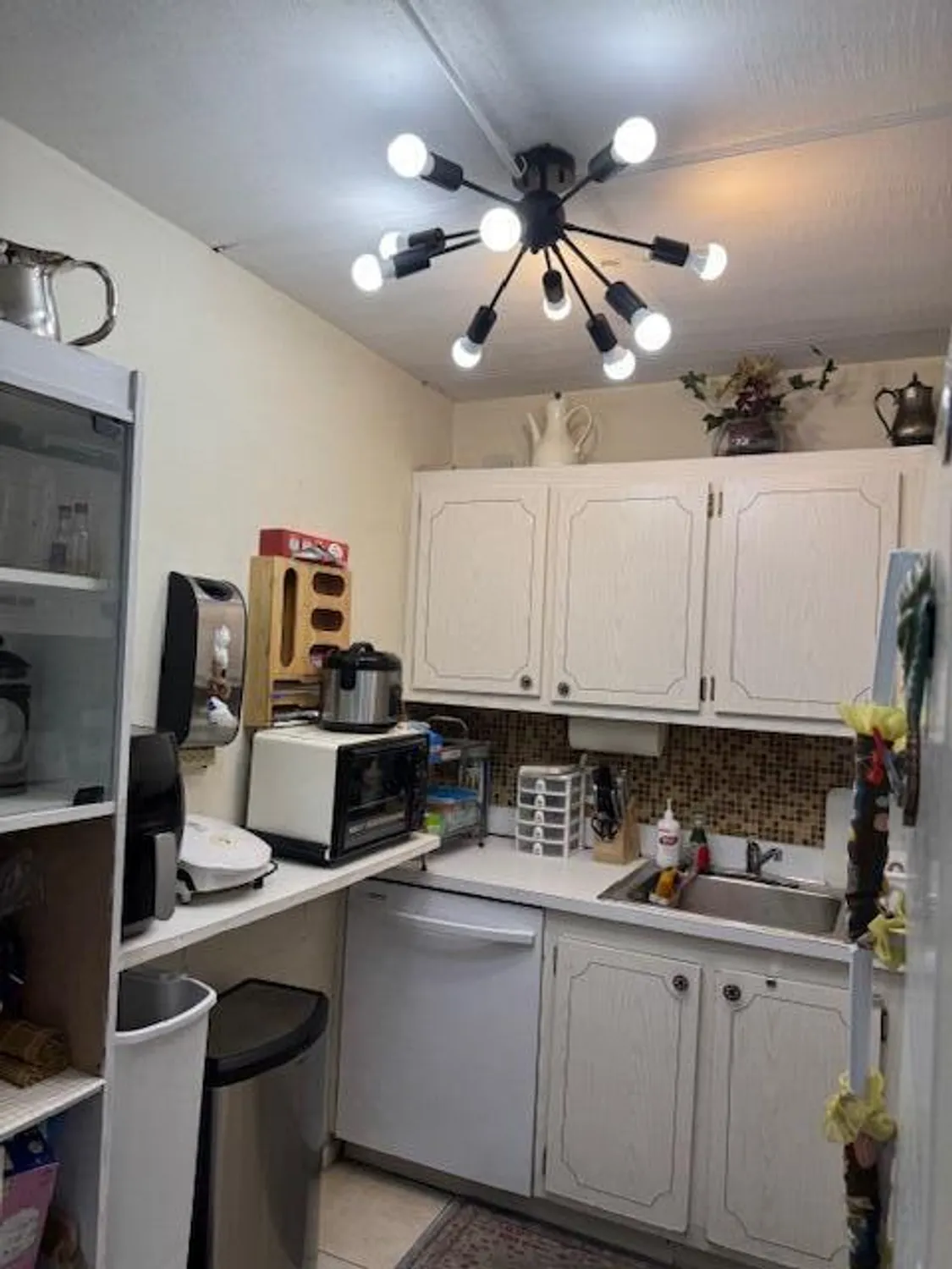 Property Slideshow image 5 of 23 | 3000 springdale blvd apt v204, Palm Springs, FL, 33461