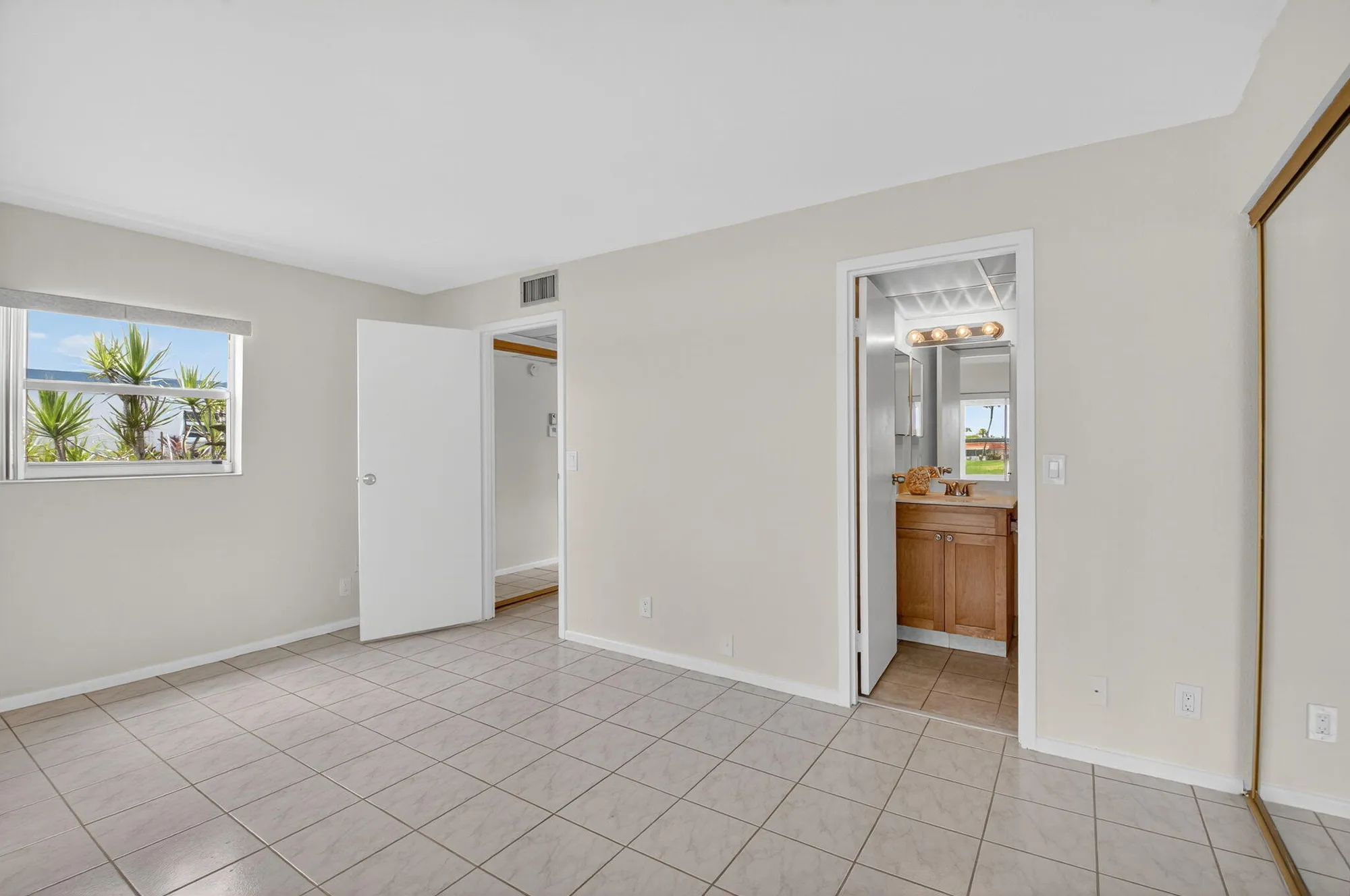 Property Slideshow image 21 of 45 | 294 tuscany f, Delray Beach, FL, 33446