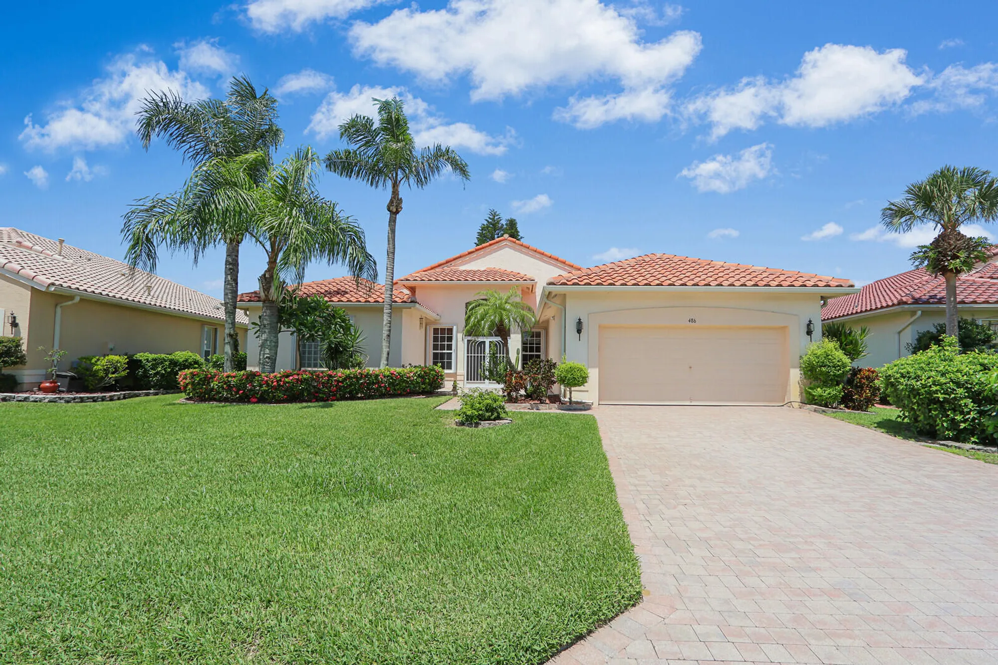 Property Slideshow image 15 of 64 | 486 nw blue lake dr, Port Saint Lucie, FL, 34986