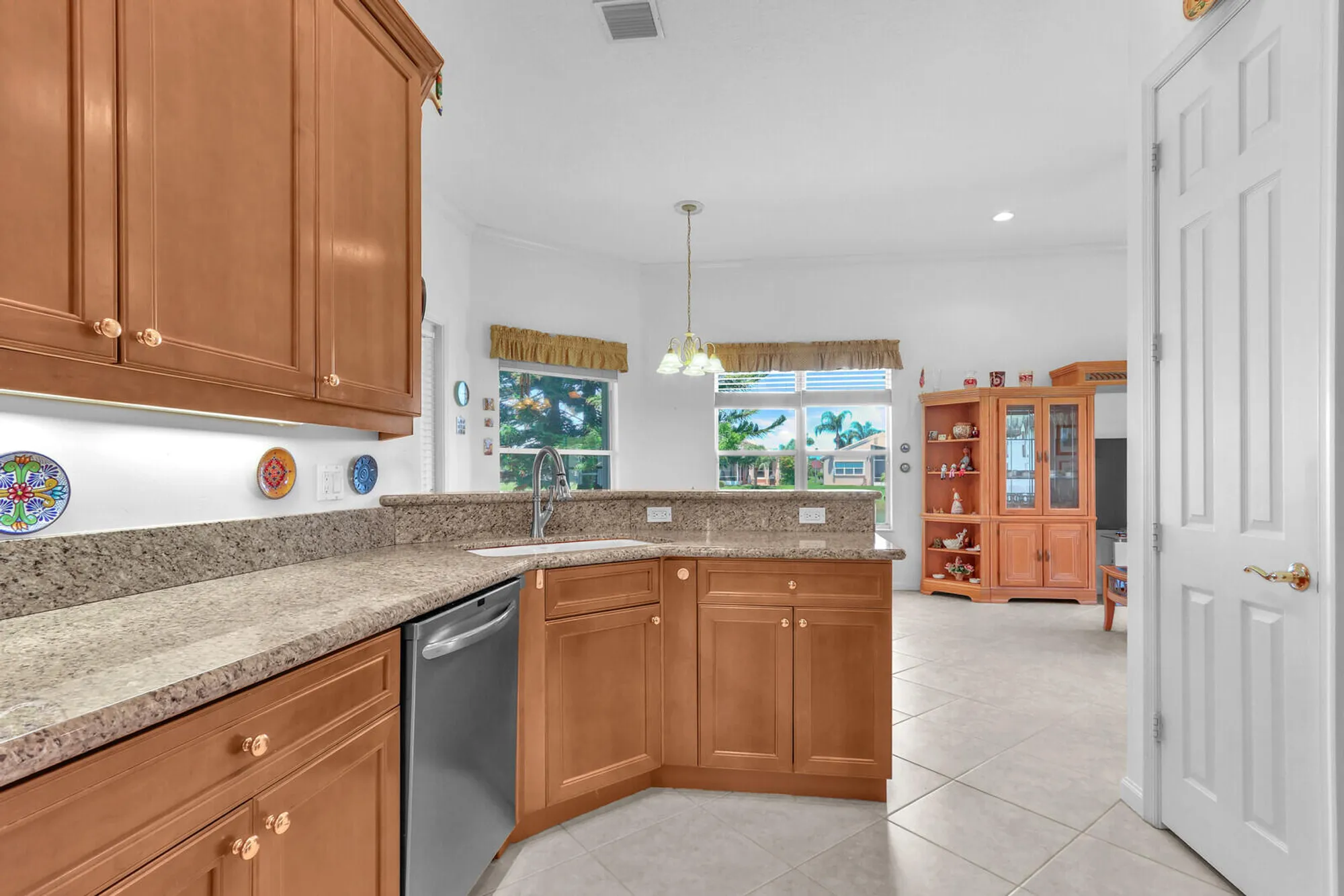 Property Slideshow image 28 of 64 | 486 nw blue lake dr, Port Saint Lucie, FL, 34986