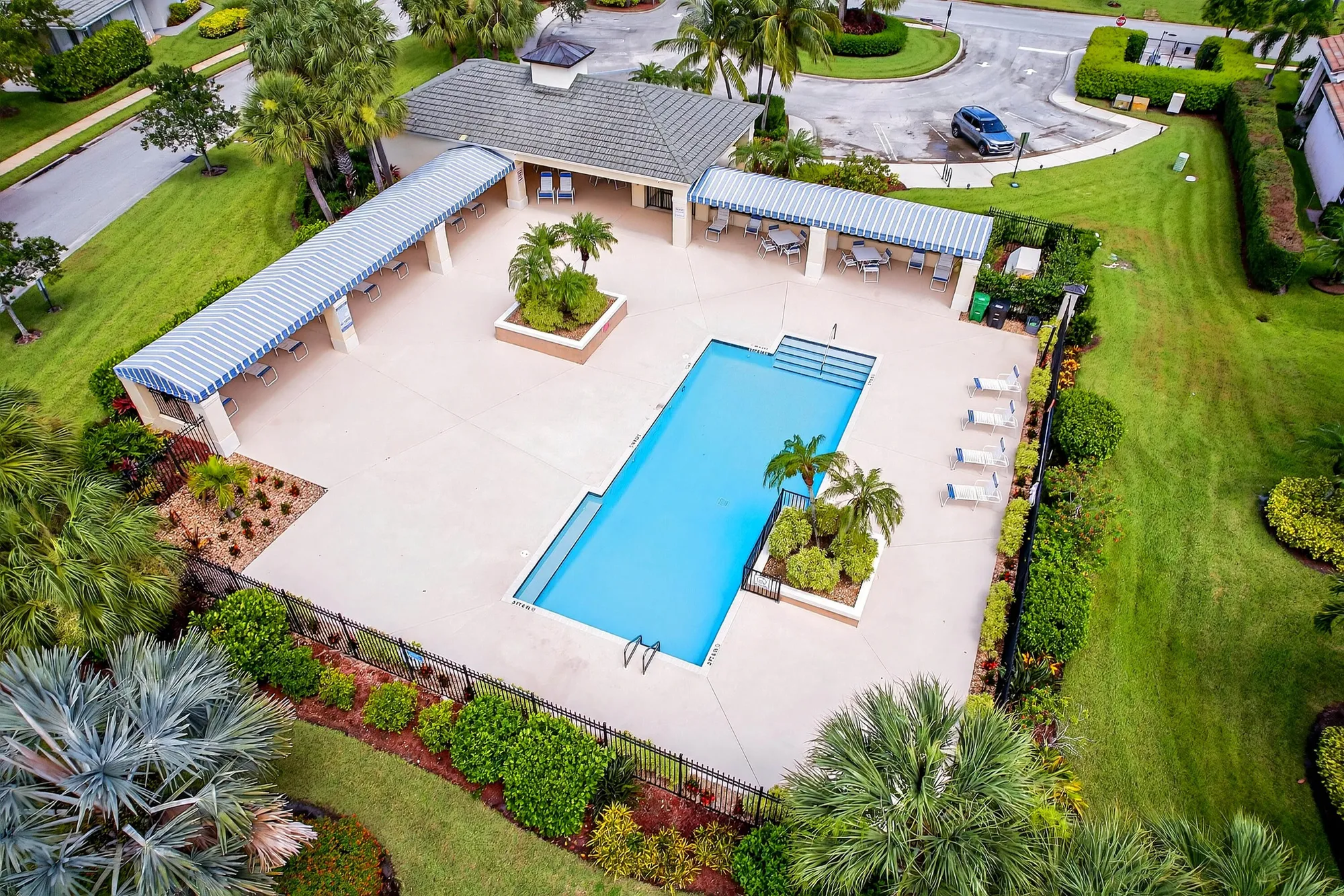 Property Slideshow image 7 of 33 | 212 sw coconut key way, Port Saint Lucie, FL, 34986