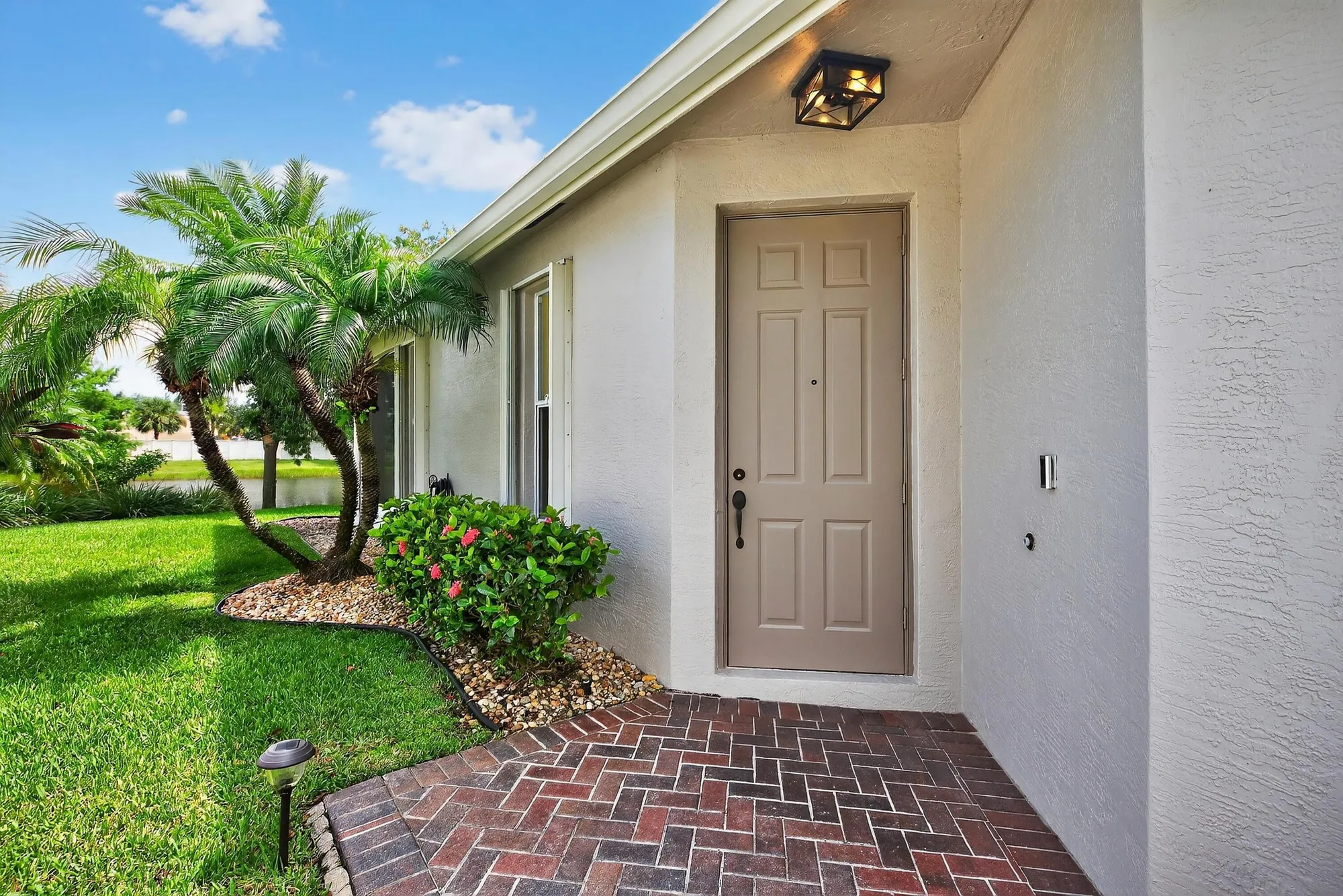 Property Slideshow image 14 of 33 | 212 sw coconut key way, Port Saint Lucie, FL, 34986