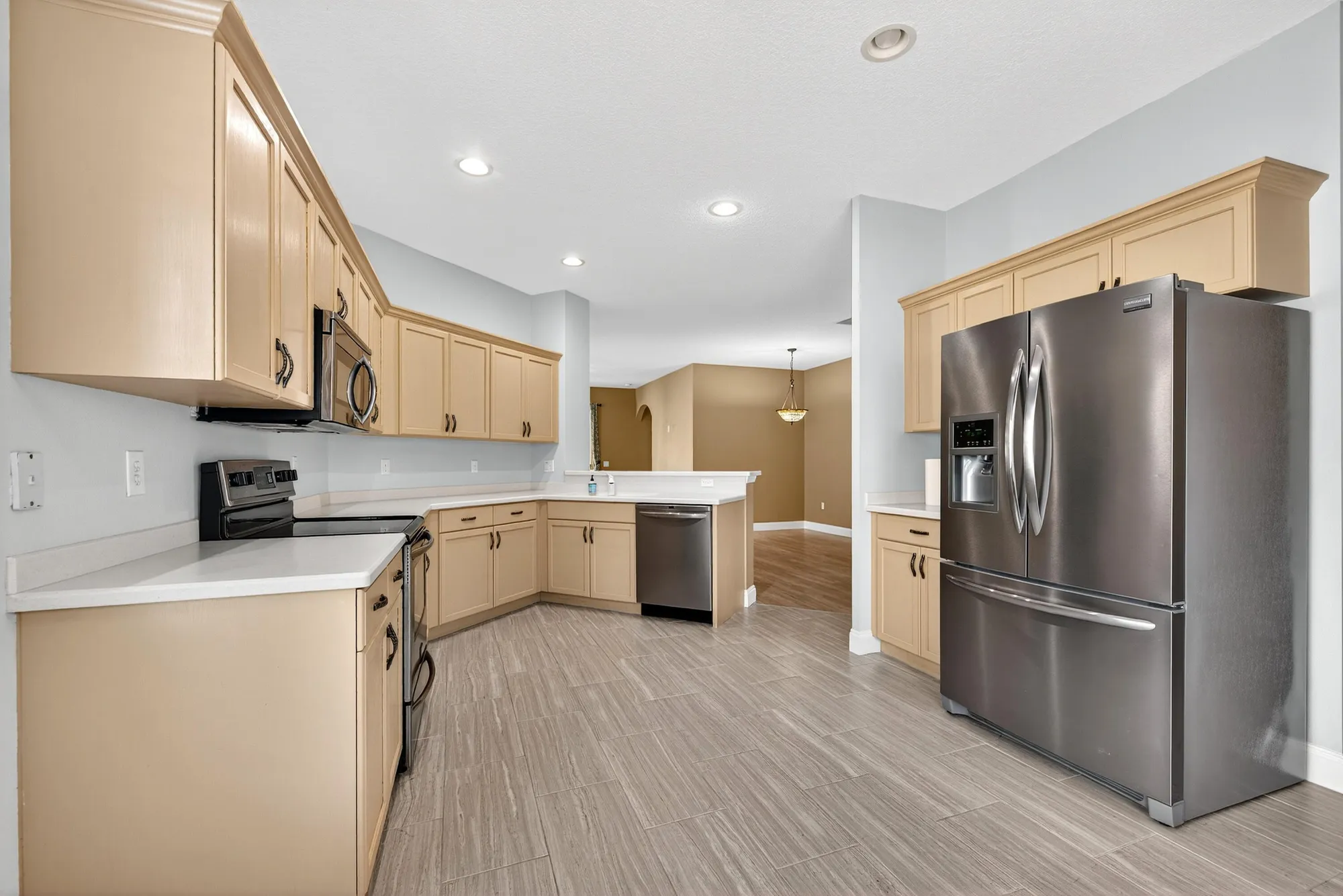 Property Slideshow image 20 of 33 | 212 sw coconut key way, Port Saint Lucie, FL, 34986