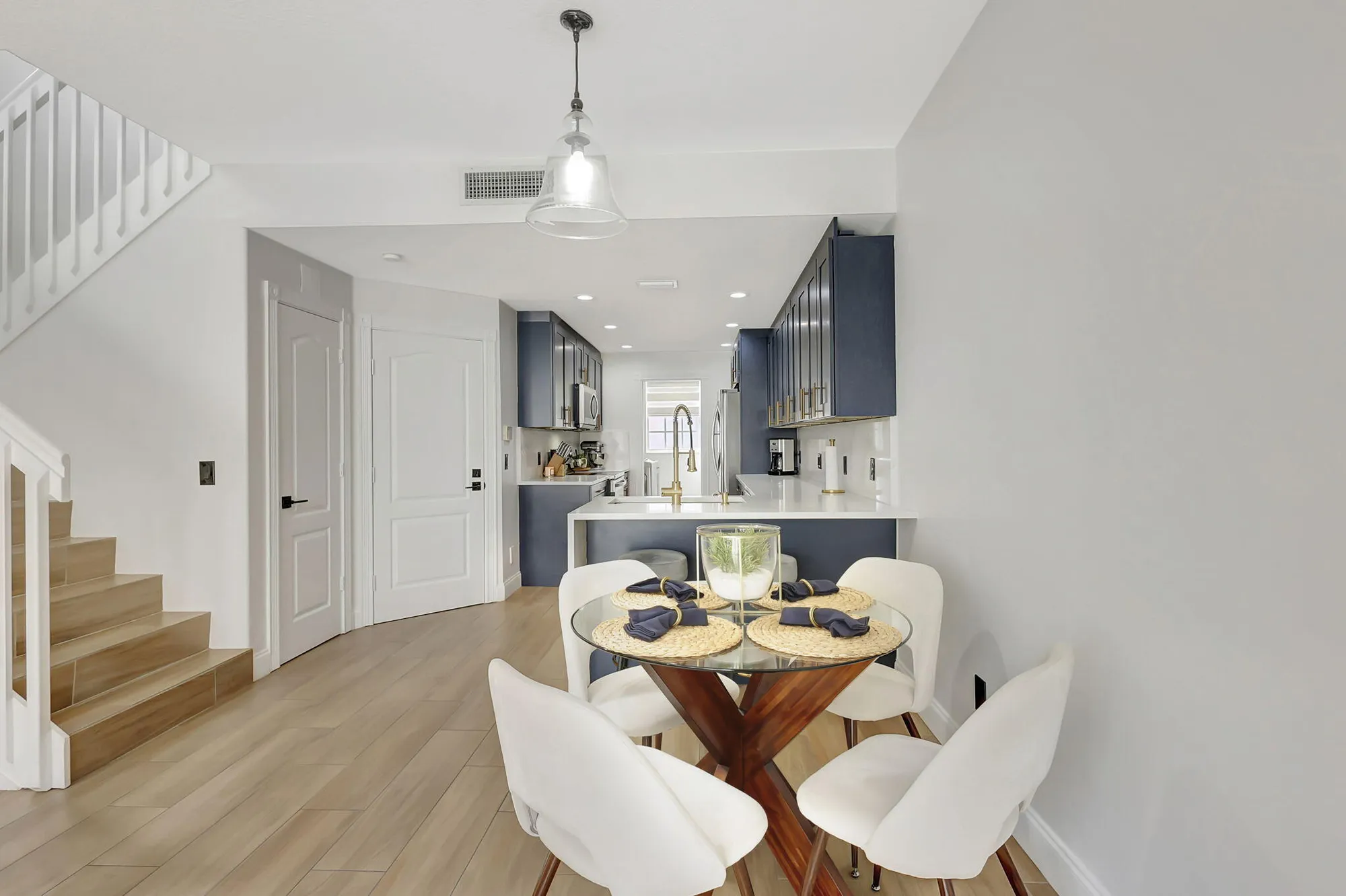 Property Slideshow image 8 of 55 | 2141 tigris dr, West Palm Beach, FL, 33411