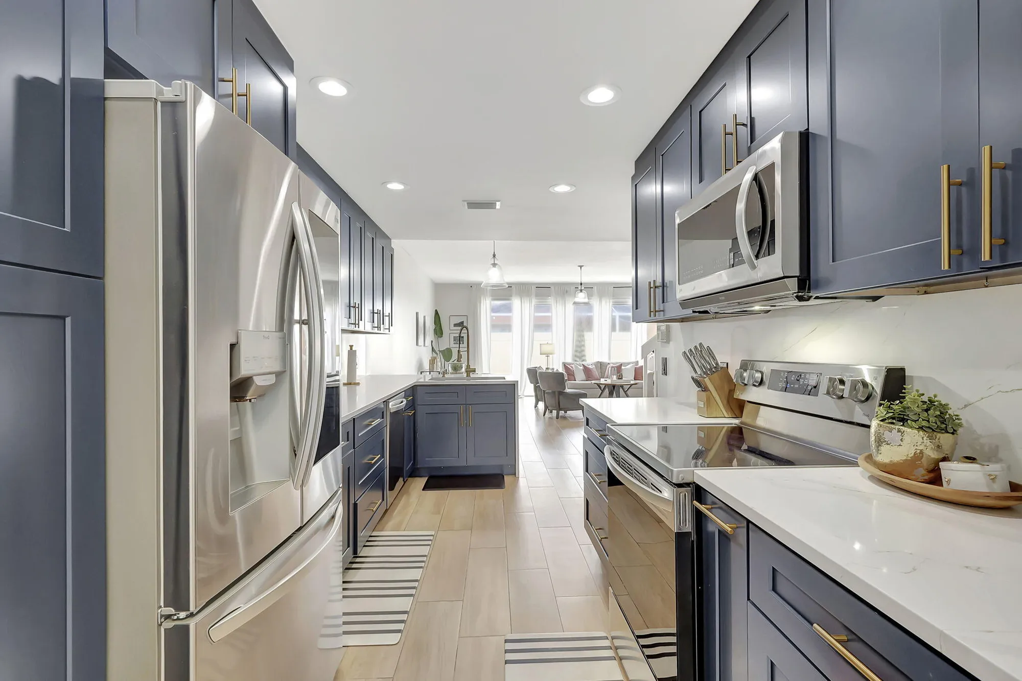 Property Slideshow image 15 of 55 | 2141 tigris dr, West Palm Beach, FL, 33411