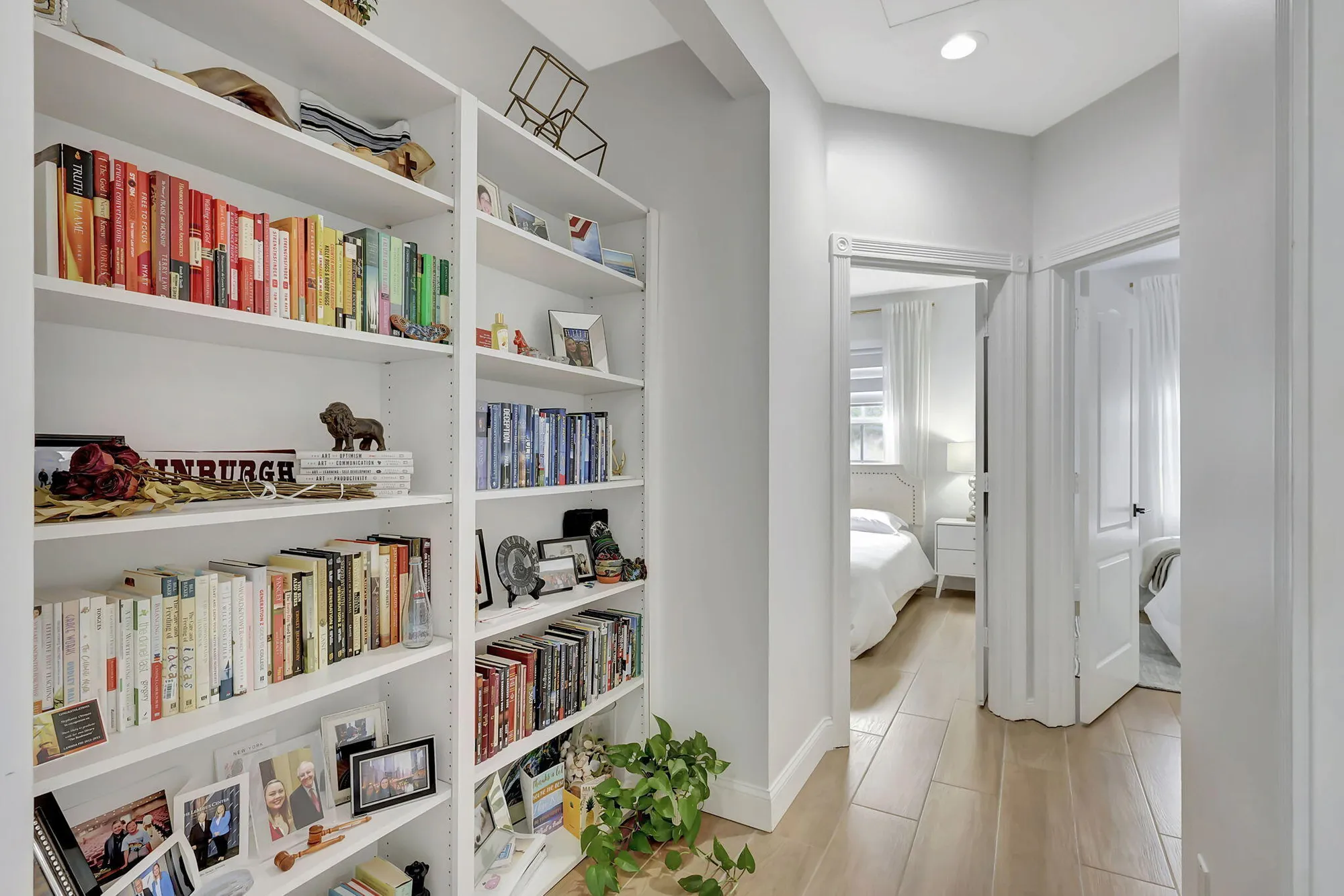 Property Slideshow image 21 of 55 | 2141 tigris dr, West Palm Beach, FL, 33411