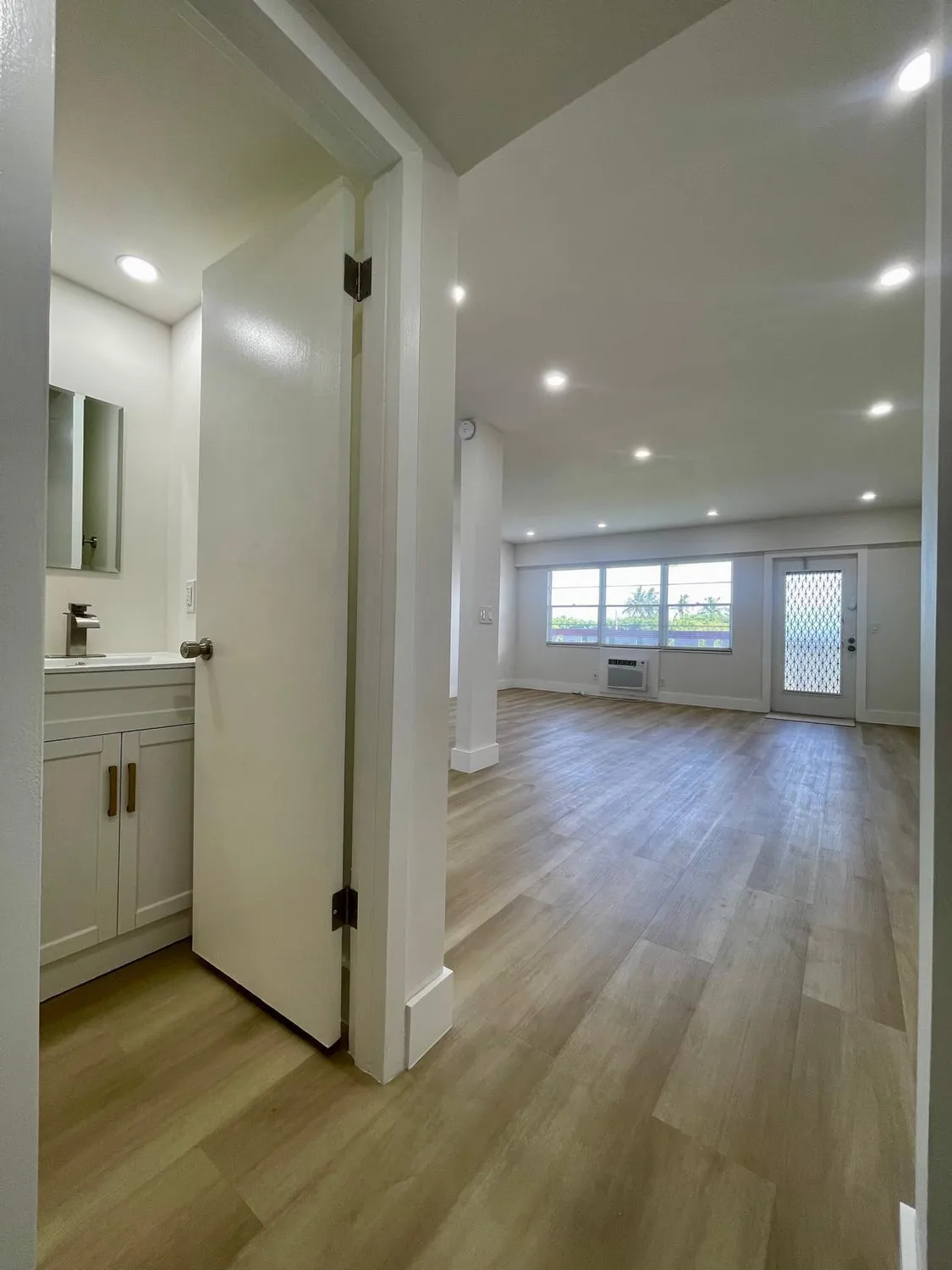 Property Slideshow image 43 of 51 | 328 brighton h, Boca Raton, FL, 33434