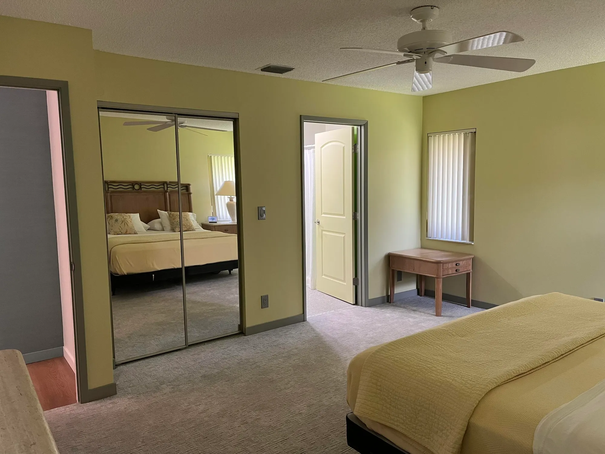 Property Slideshow image 37 of 58 | 8279 springlake dr, Boca Raton, FL, 33496