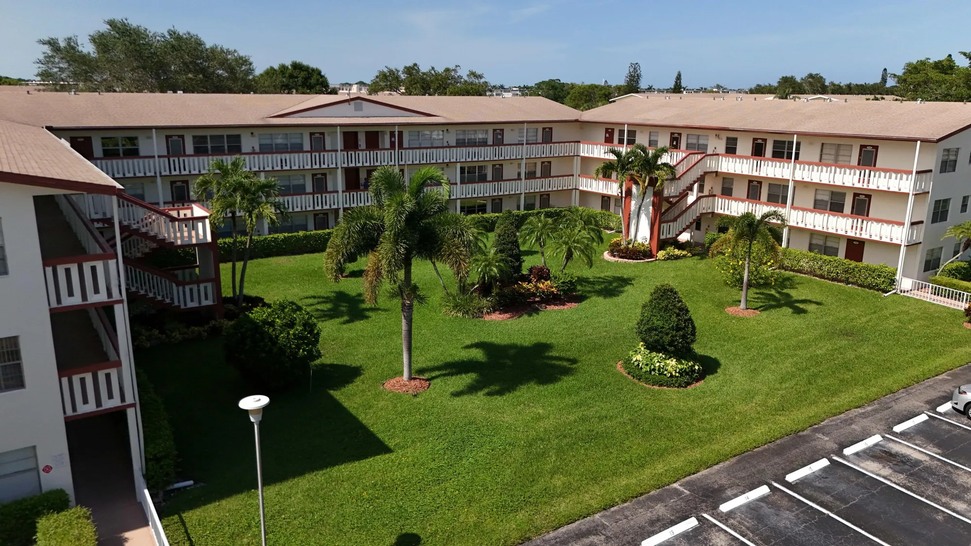 Property Slideshow image 5 of 51 | 328 brighton h, Boca Raton, FL, 33434